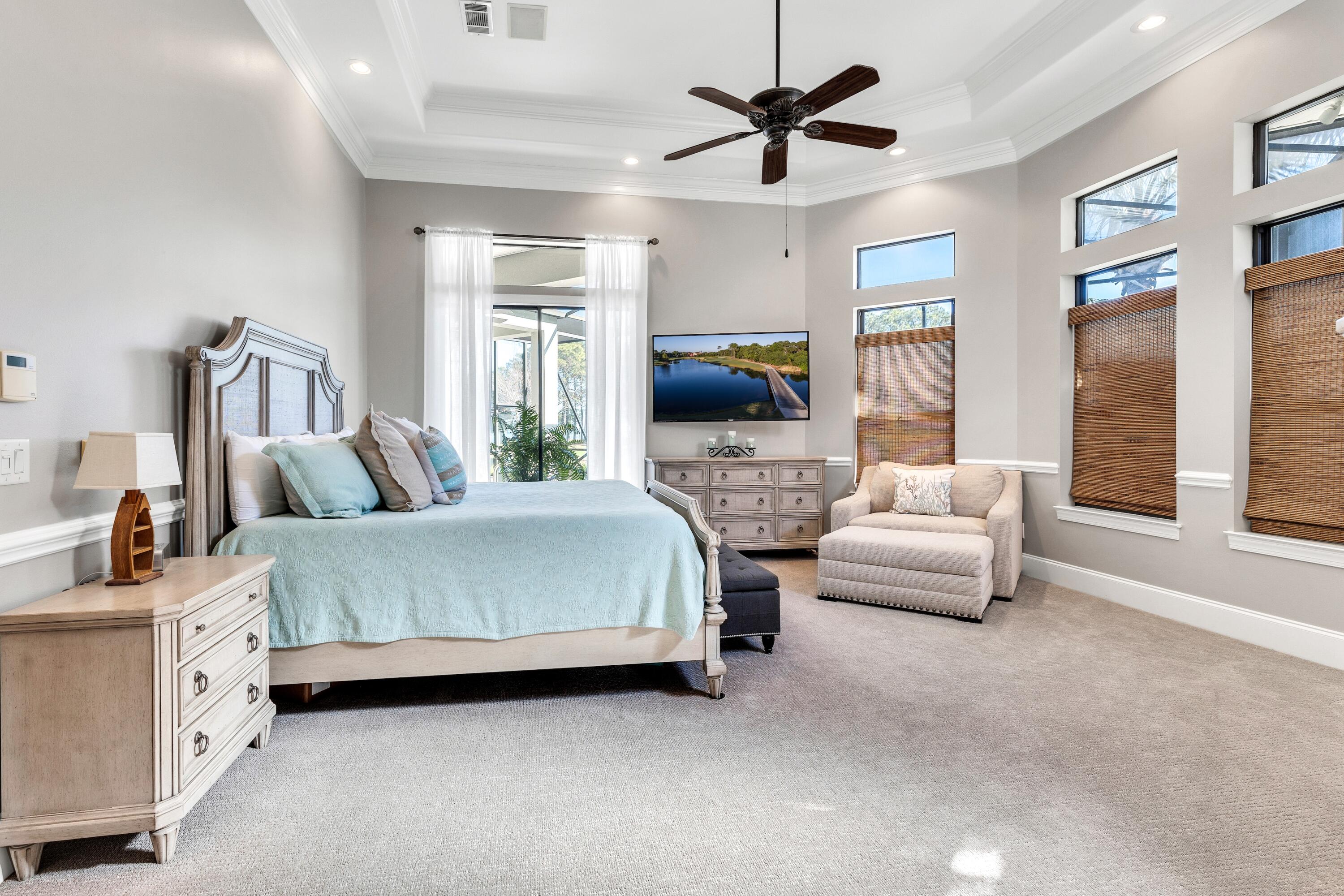 910 Emerald Bay Drive