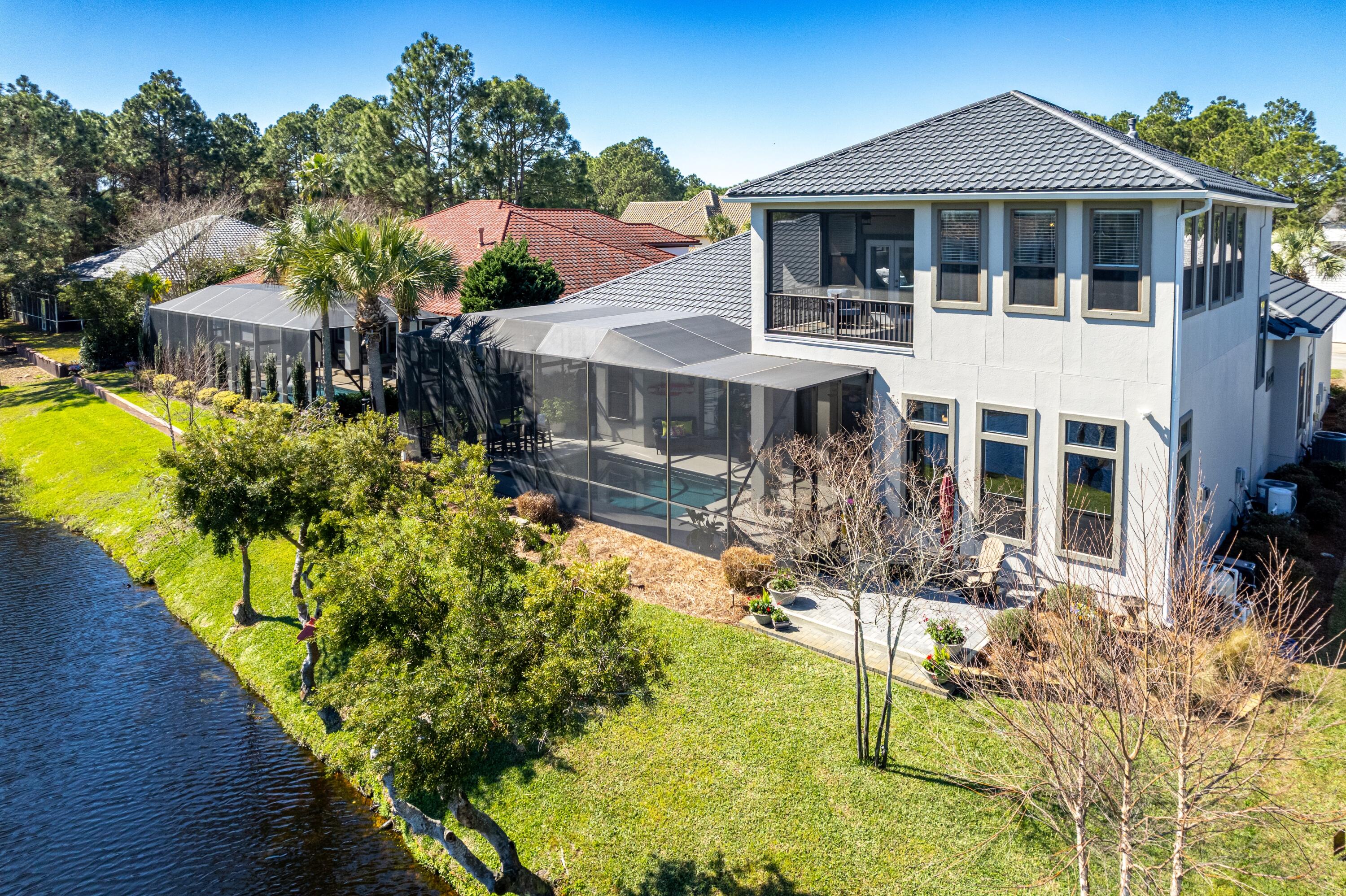 910 Emerald Bay Drive