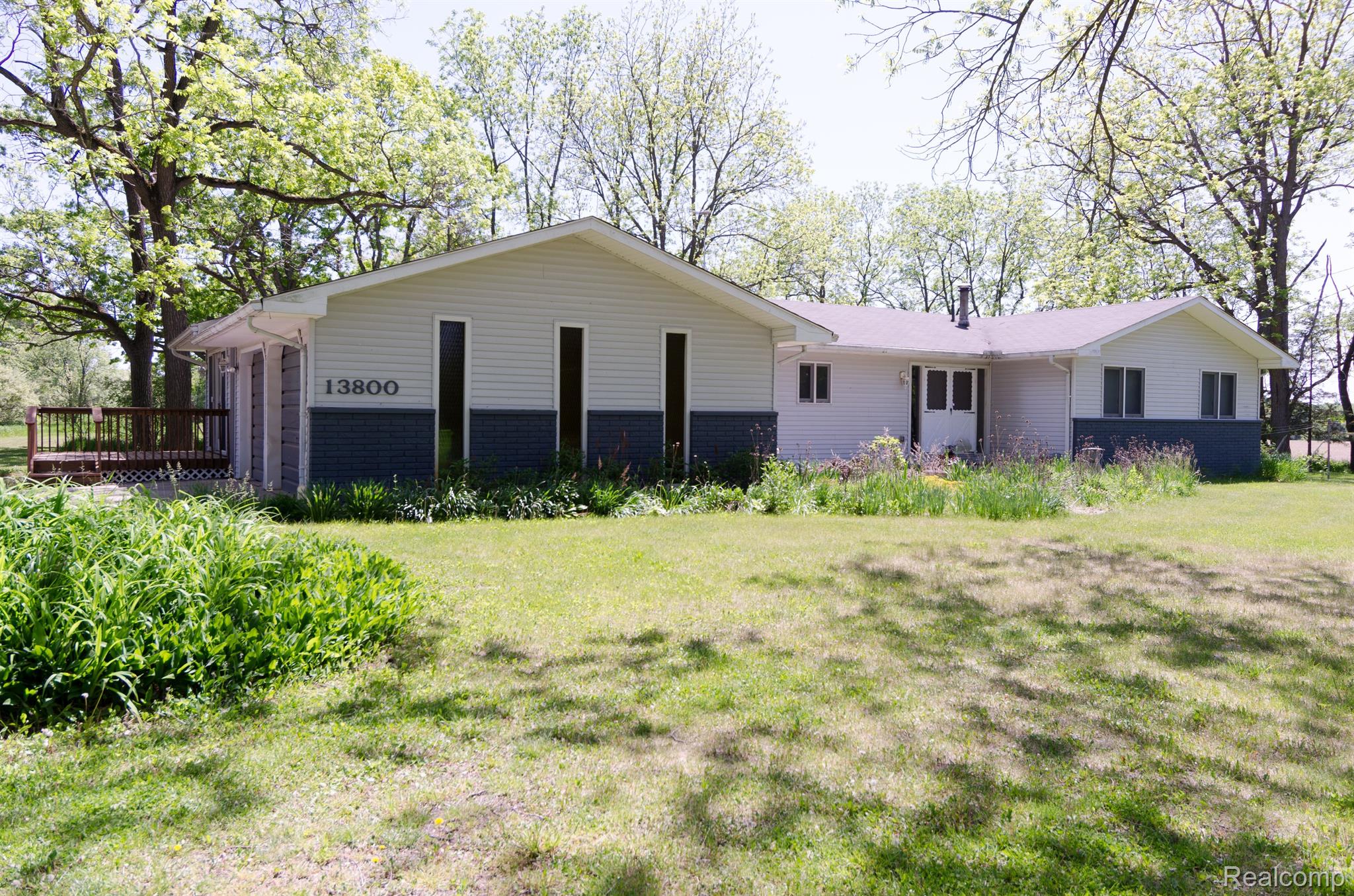 13800 LONE TREE Road
