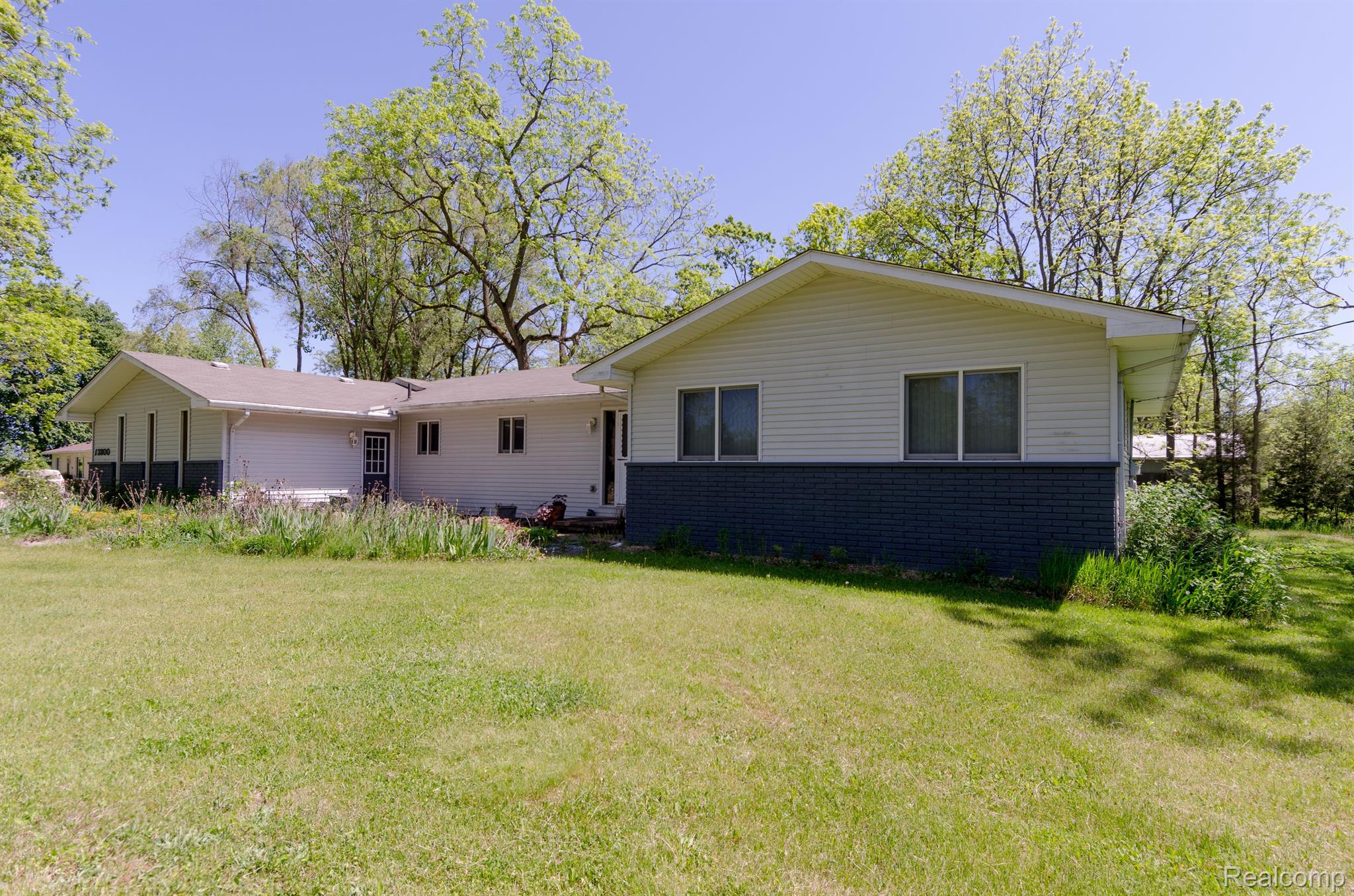 13800 LONE TREE Road