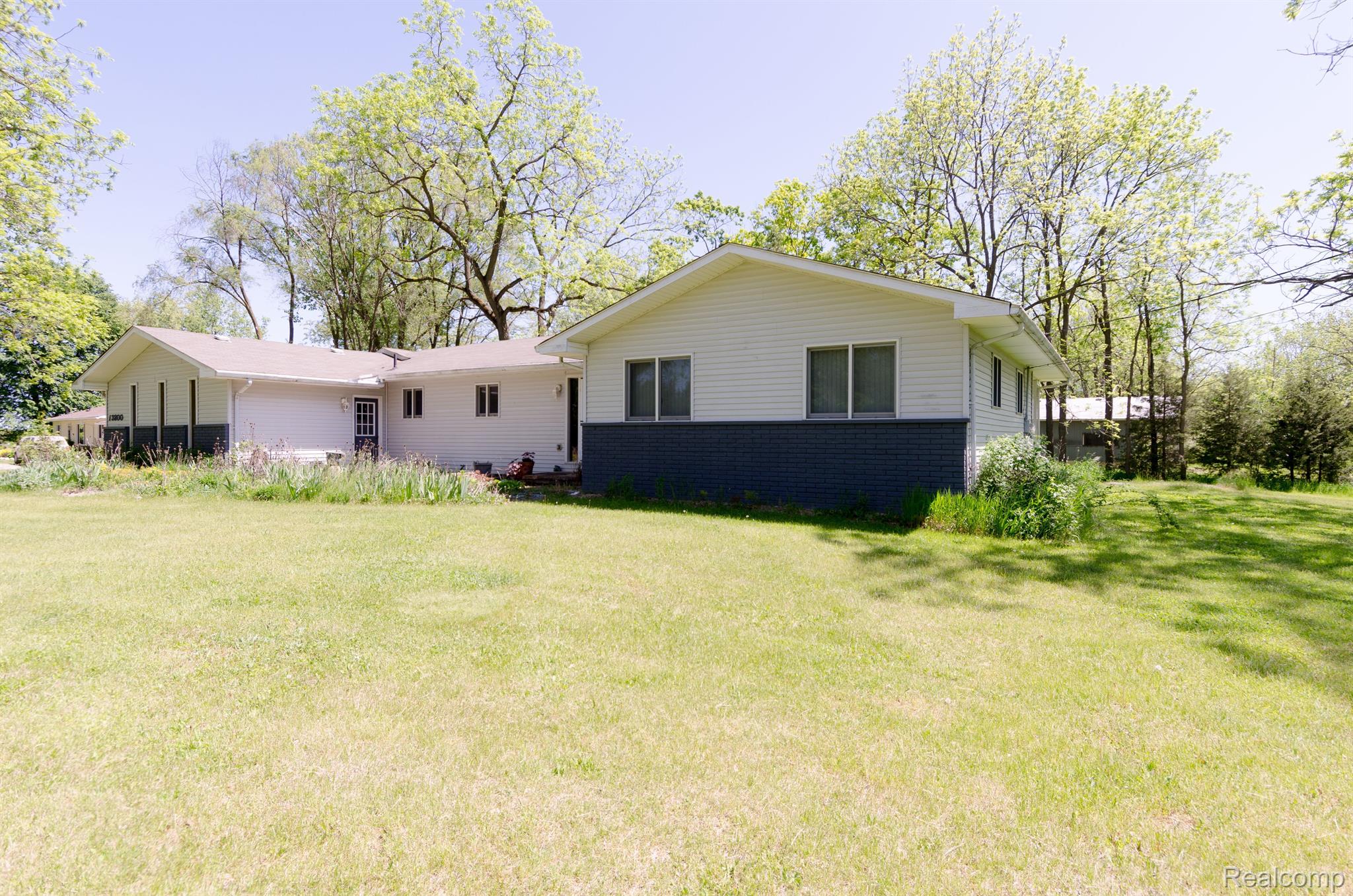 13800 LONE TREE Road