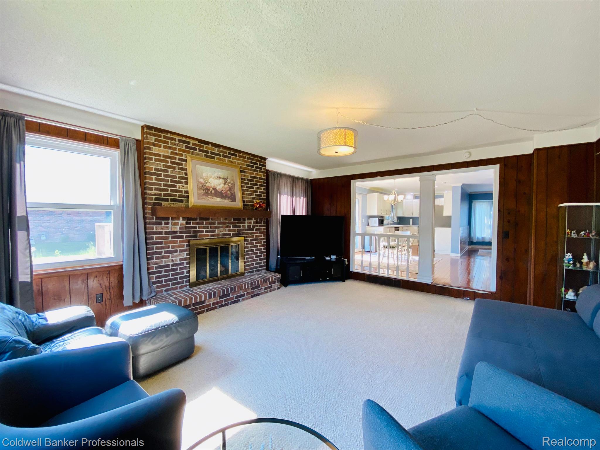 6951 E SPRING Drive