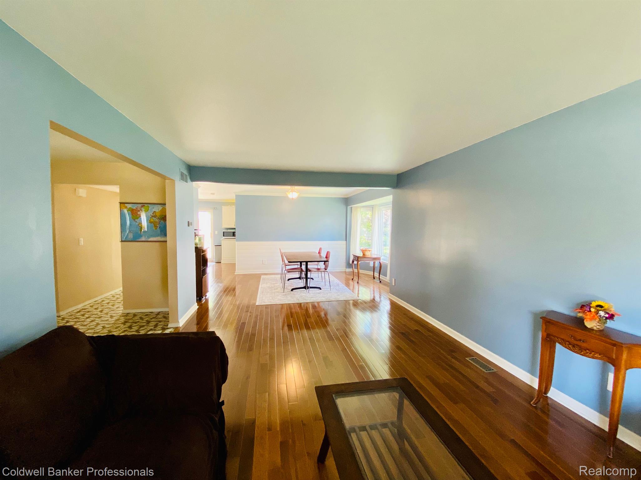 6951 E SPRING Drive