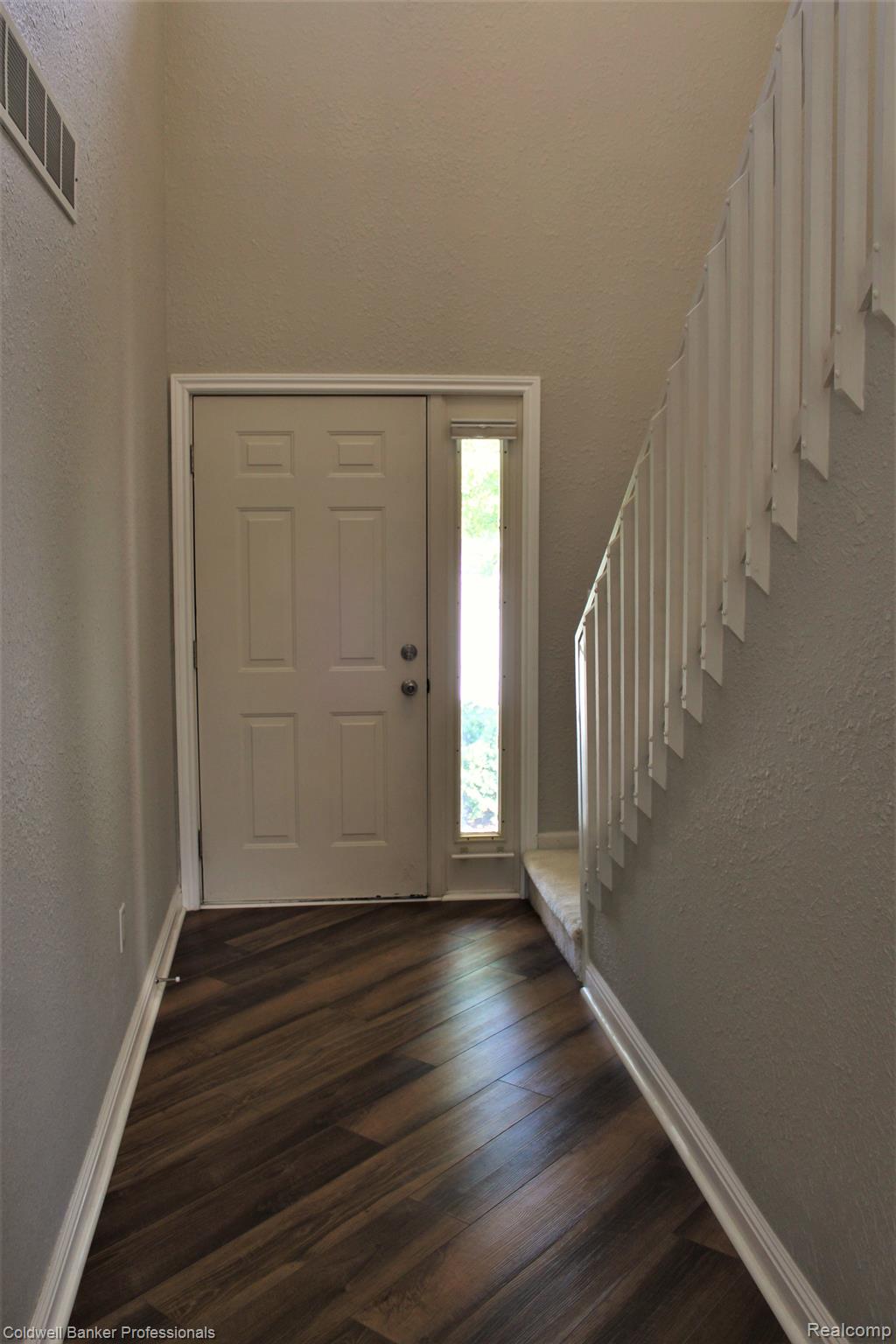3472 BENT TRAIL Drive