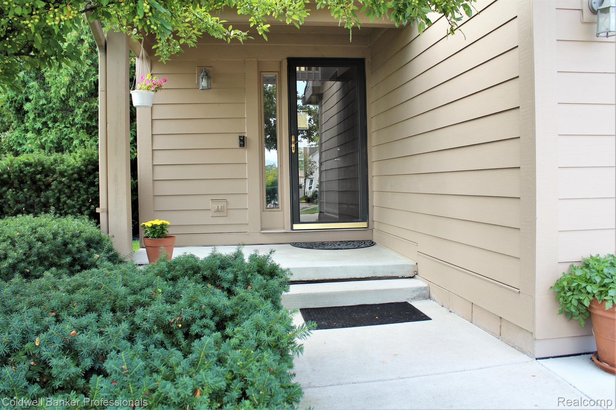 3472 BENT TRAIL Drive