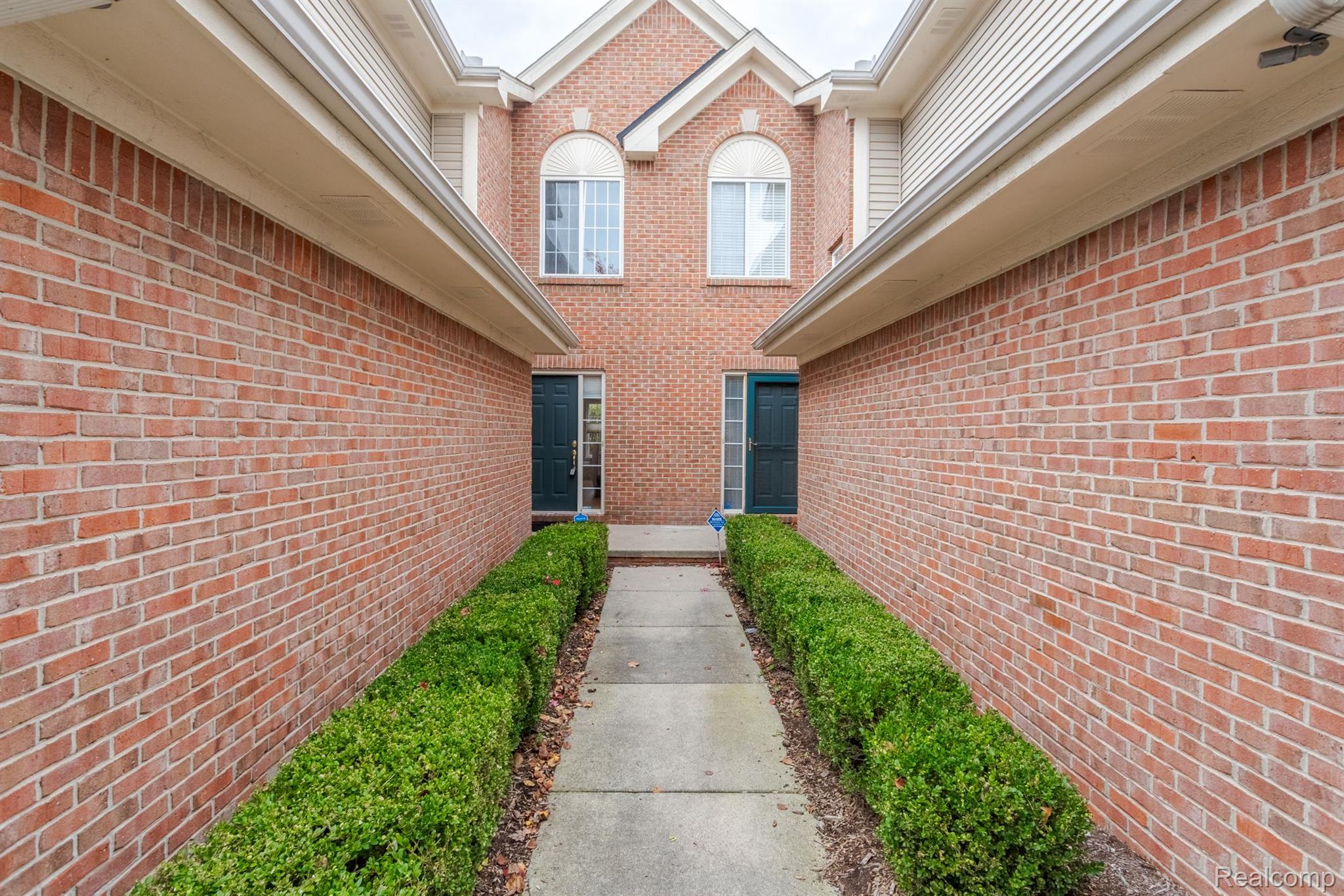 605 James Circle