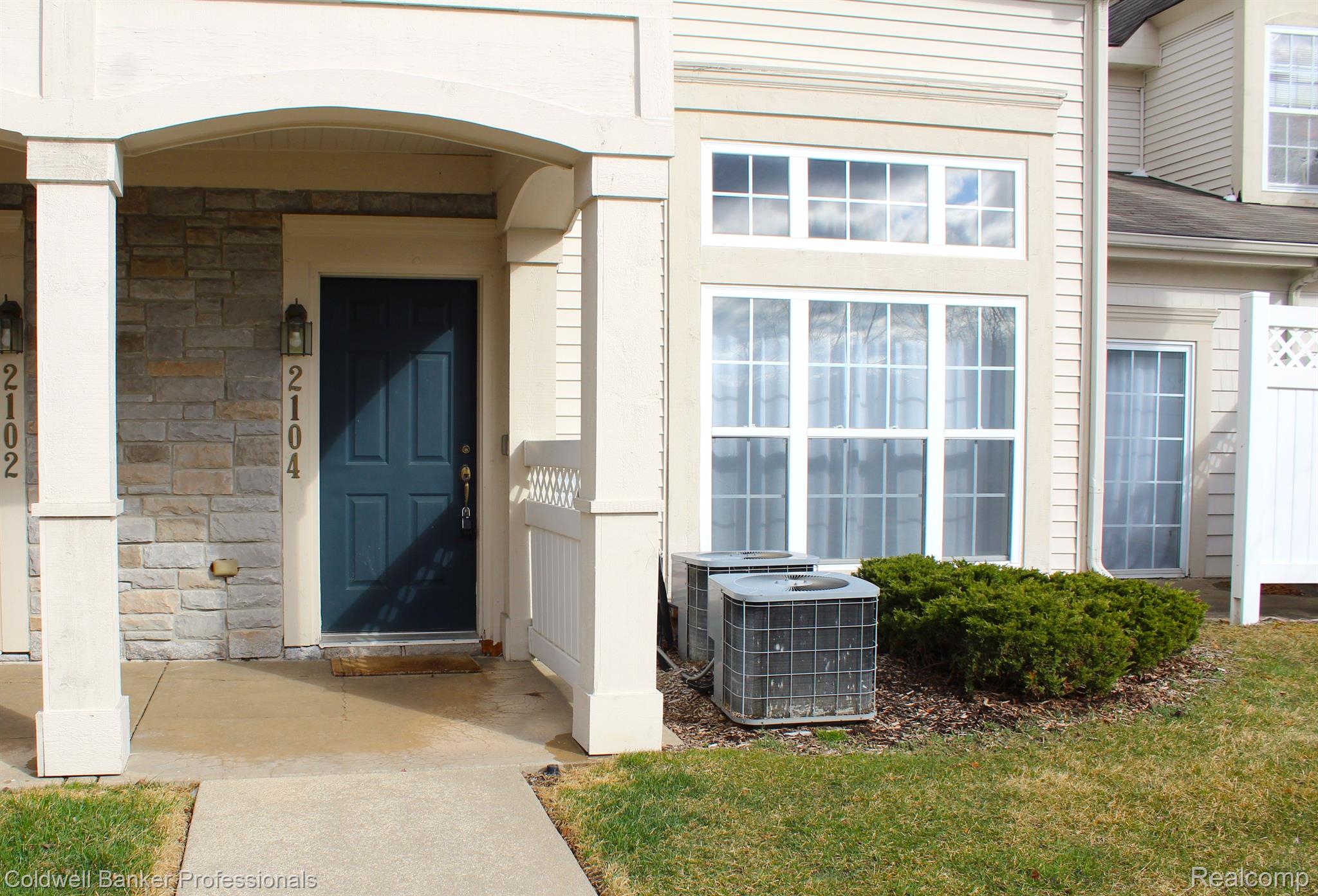 2104 Trailway Ct