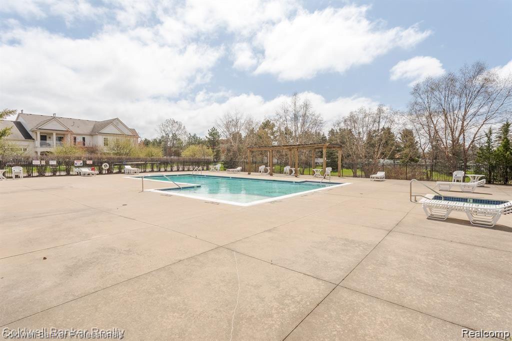 2104 Trailway Ct