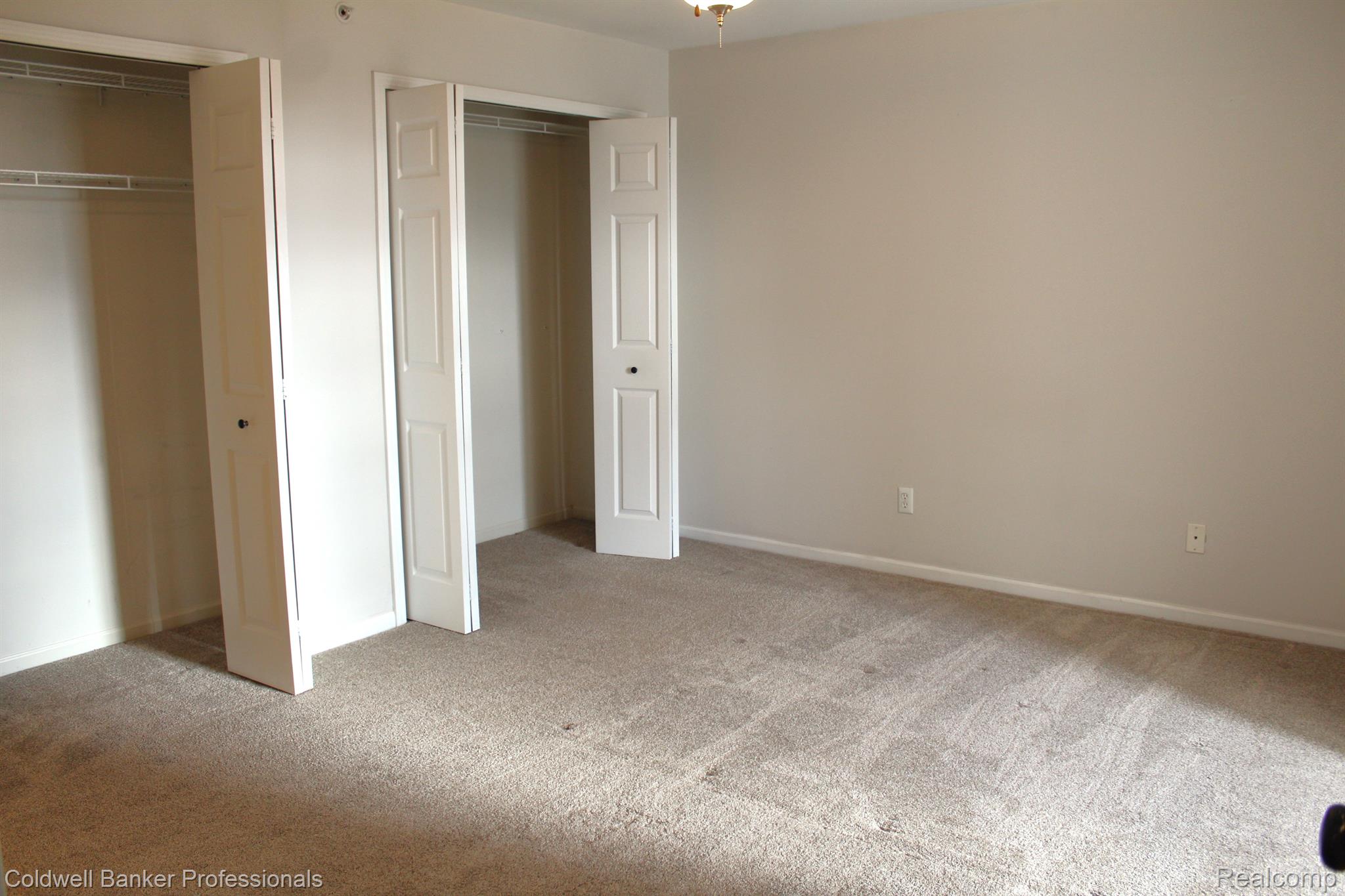 2104 Trailway Ct