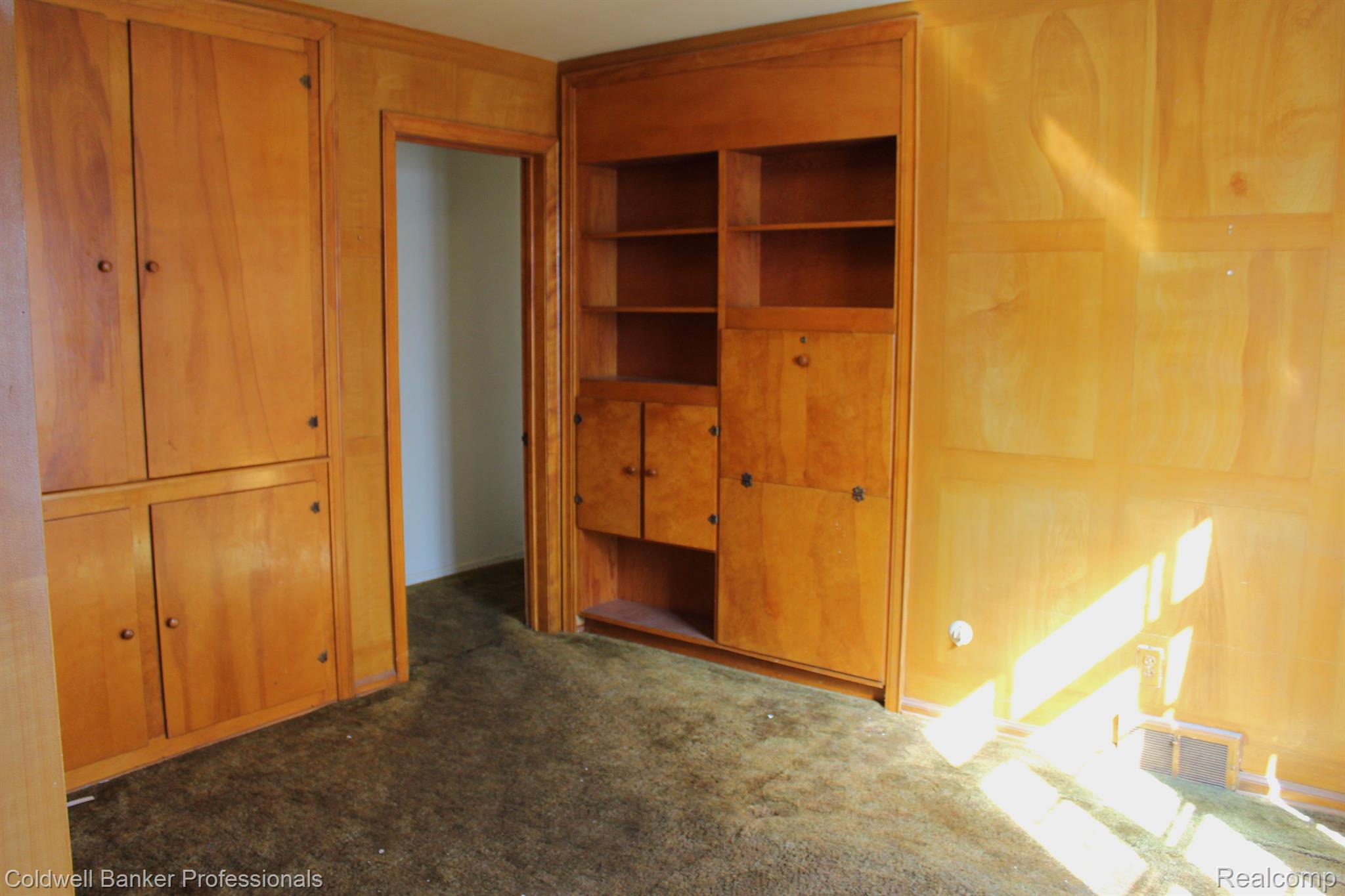 17114 MAGNOLIA Parkway