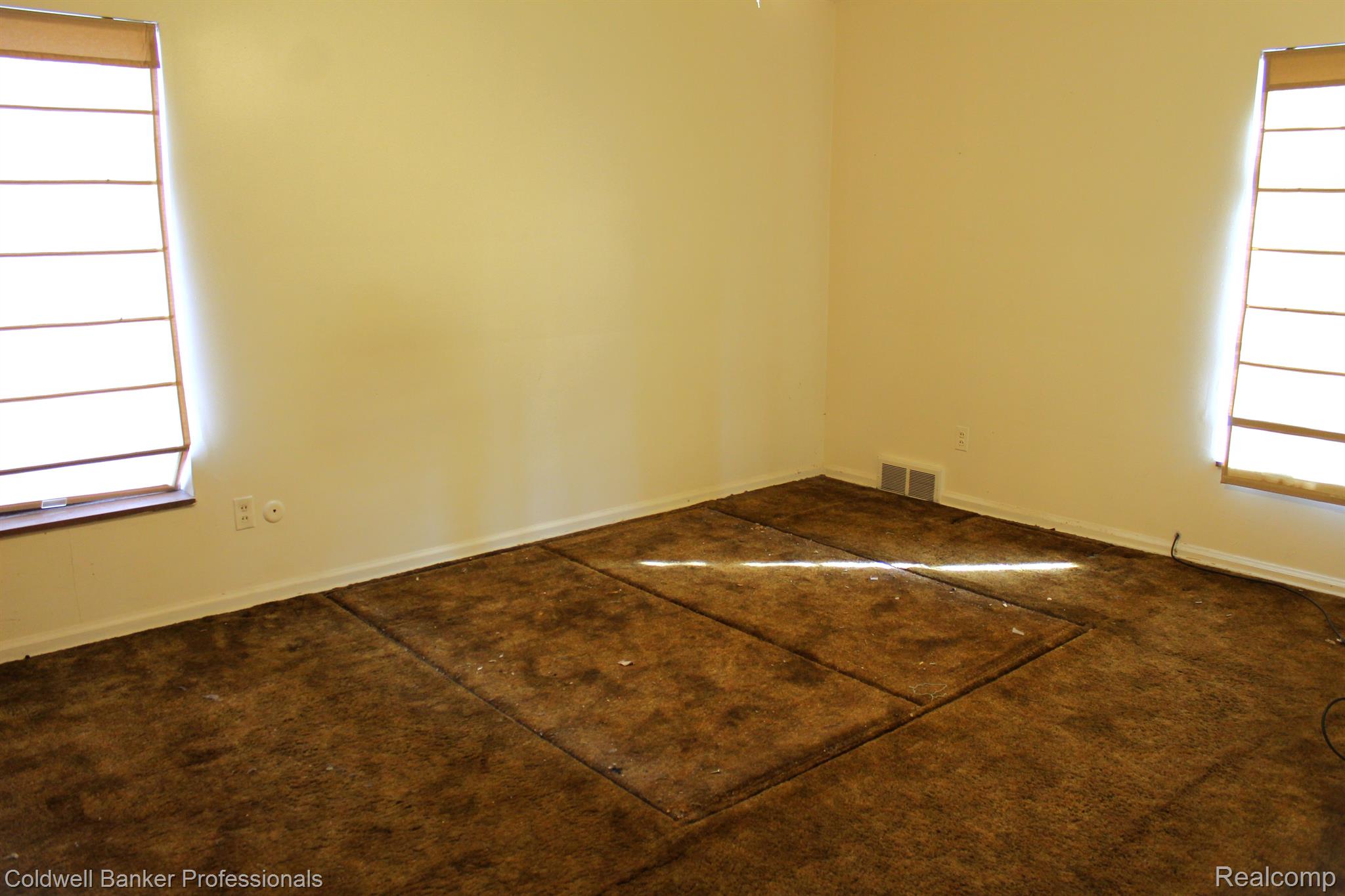17114 MAGNOLIA Parkway