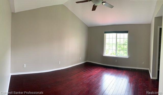 605 JAMES Circle