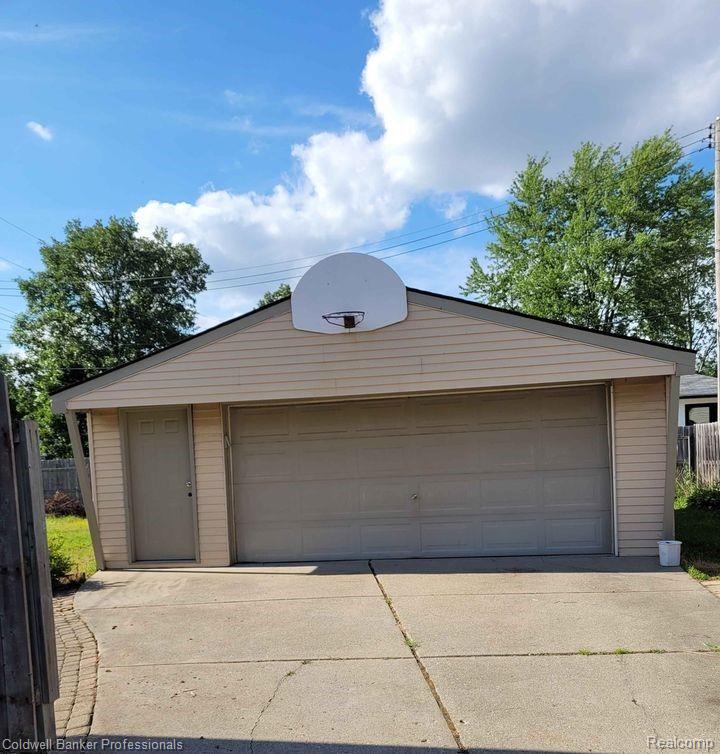 43950 SALTZ Road