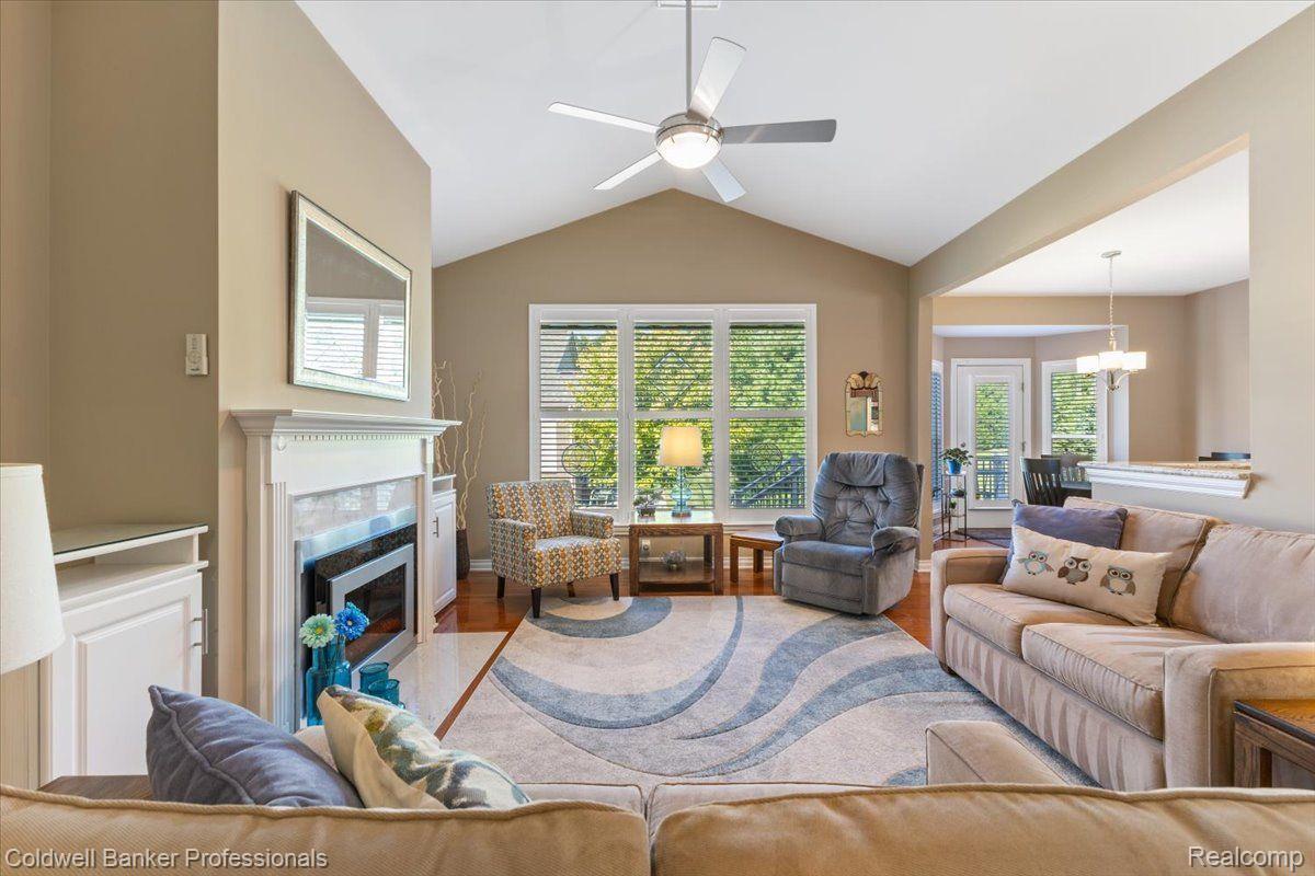 4162 HAWKSBURRY Court