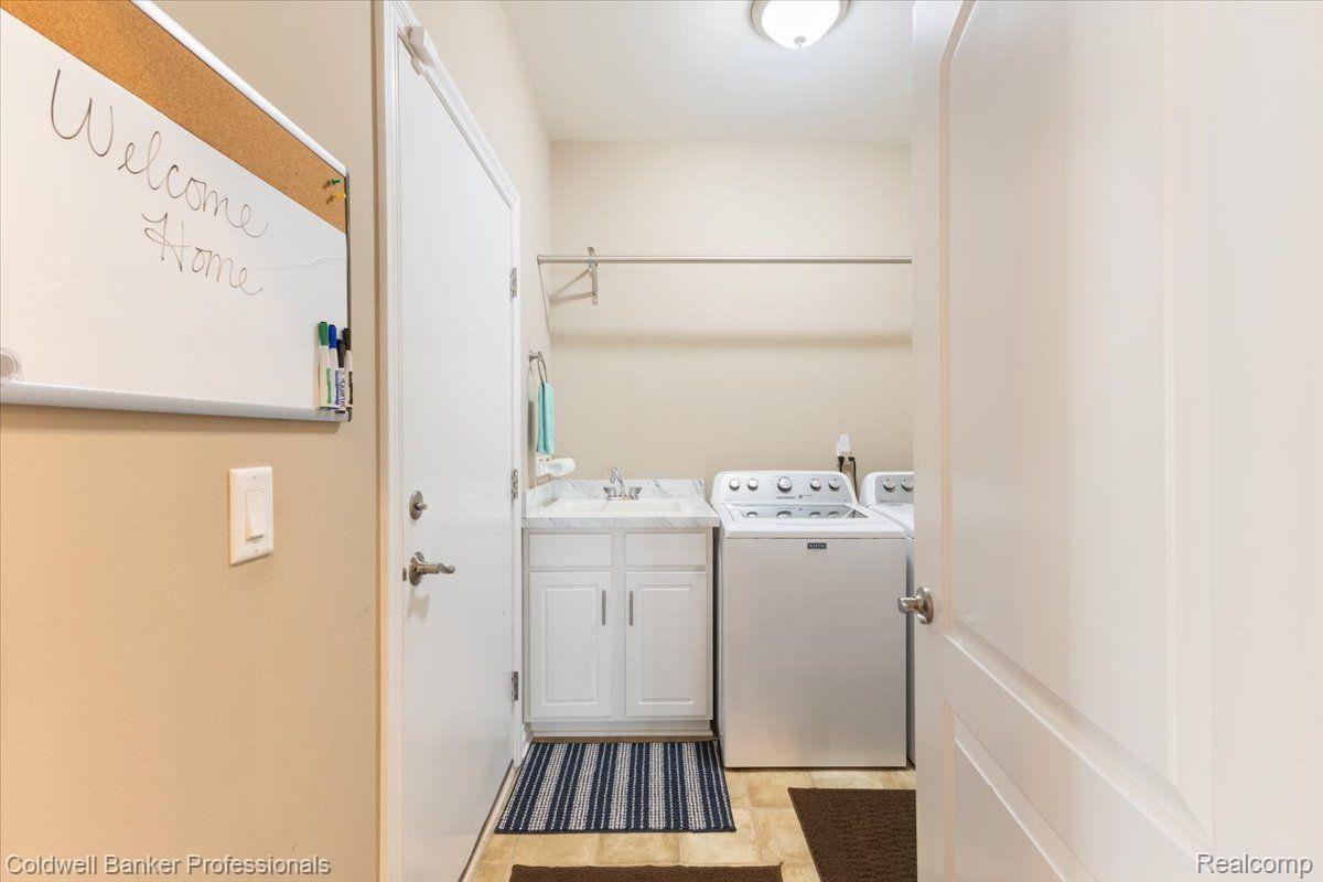 4162 HAWKSBURRY Court