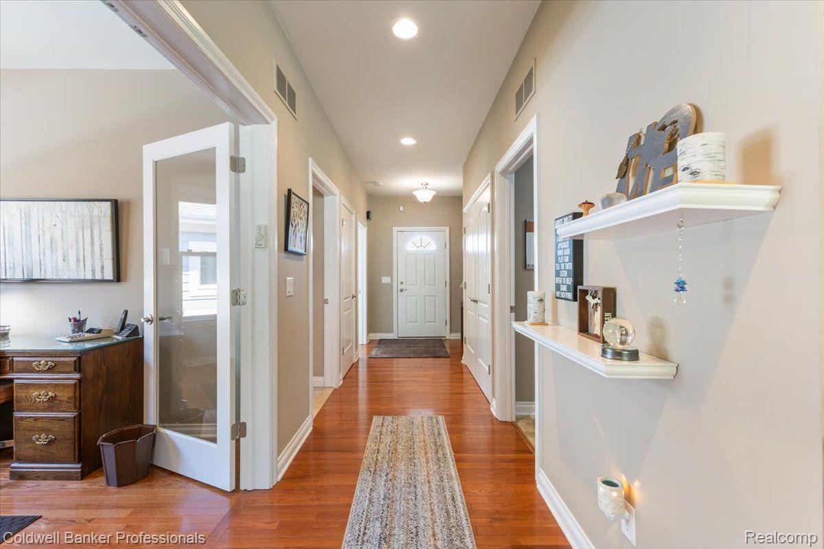 4162 HAWKSBURRY Court