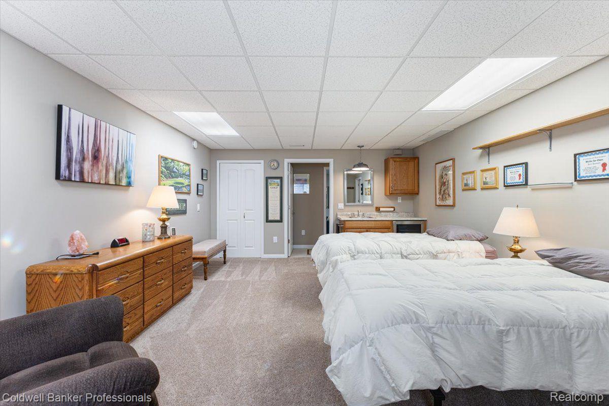 4162 HAWKSBURRY Court