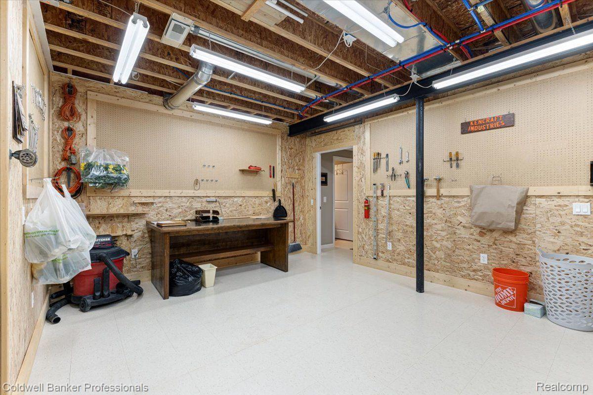4162 HAWKSBURRY Court