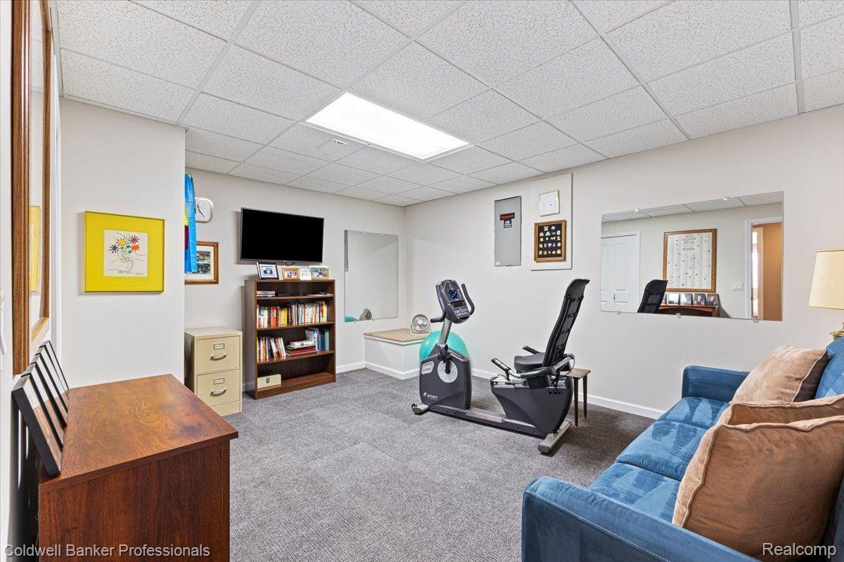 4162 HAWKSBURRY Court