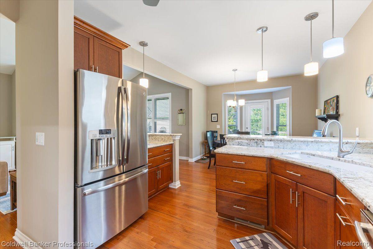 4162 HAWKSBURRY Court