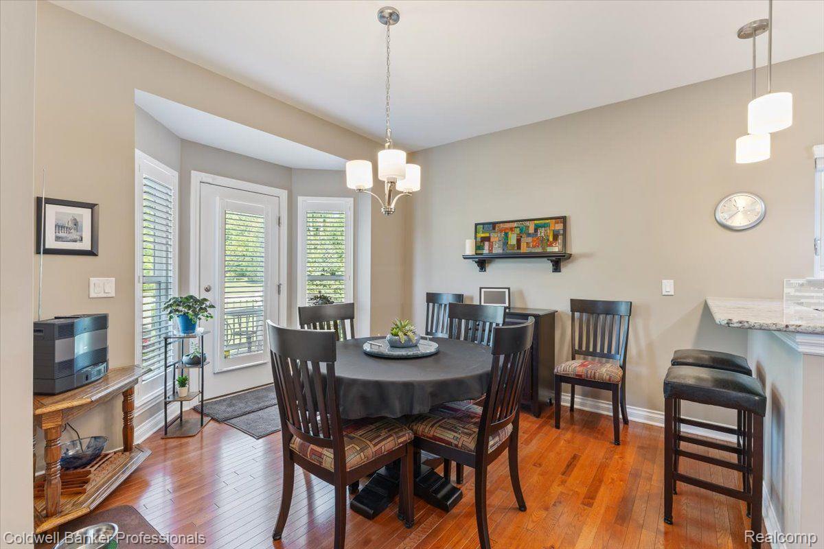 4162 HAWKSBURRY Court