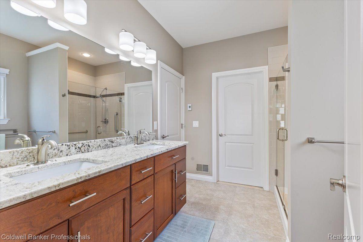 4162 HAWKSBURRY Court