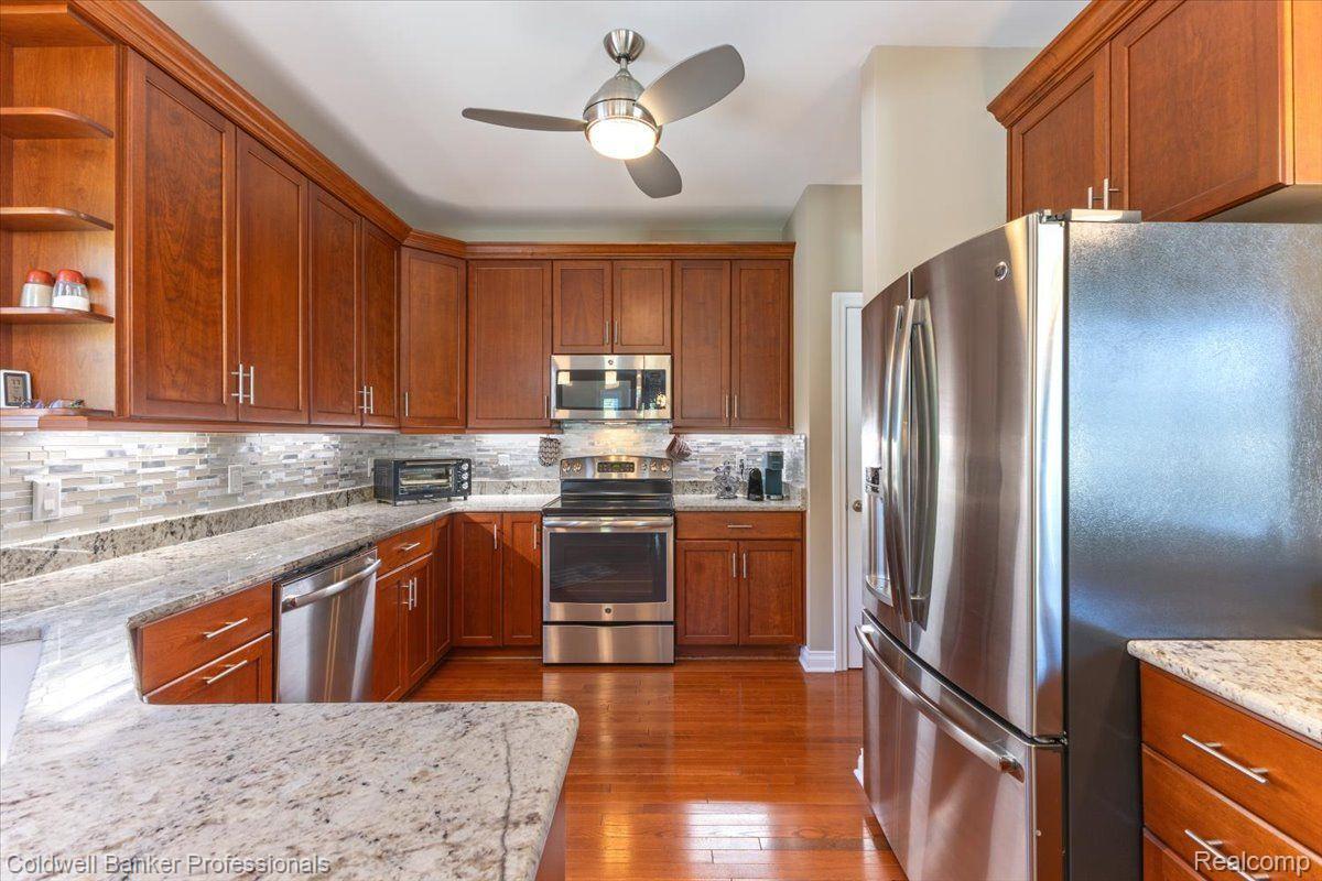 4162 HAWKSBURRY Court
