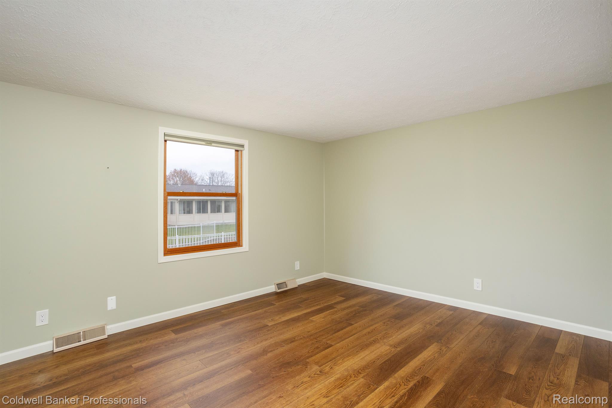 38584 DEER CREEK Boulevard 36