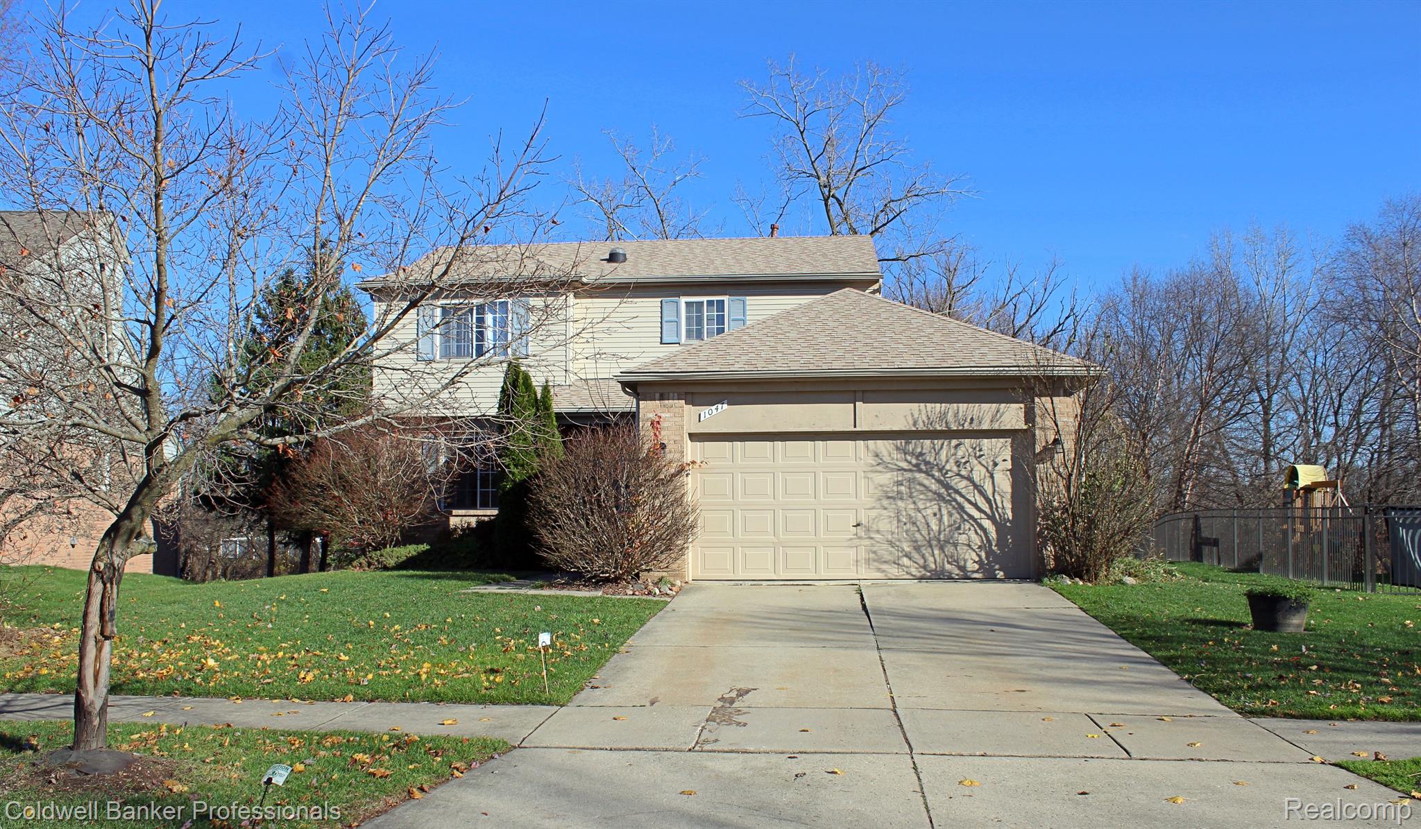 1047 WILDWOOD Lane