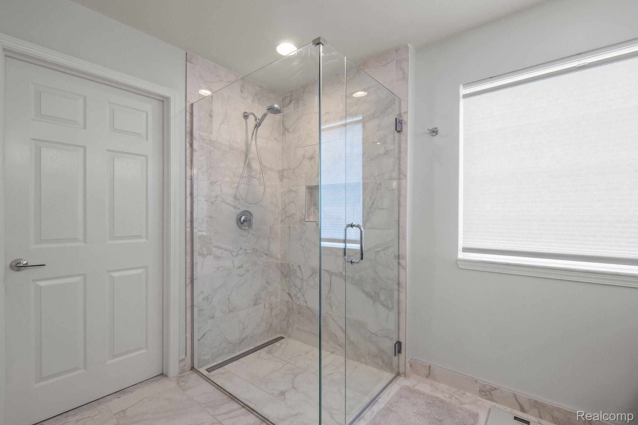 405 PLEASANT RIDGE Drive