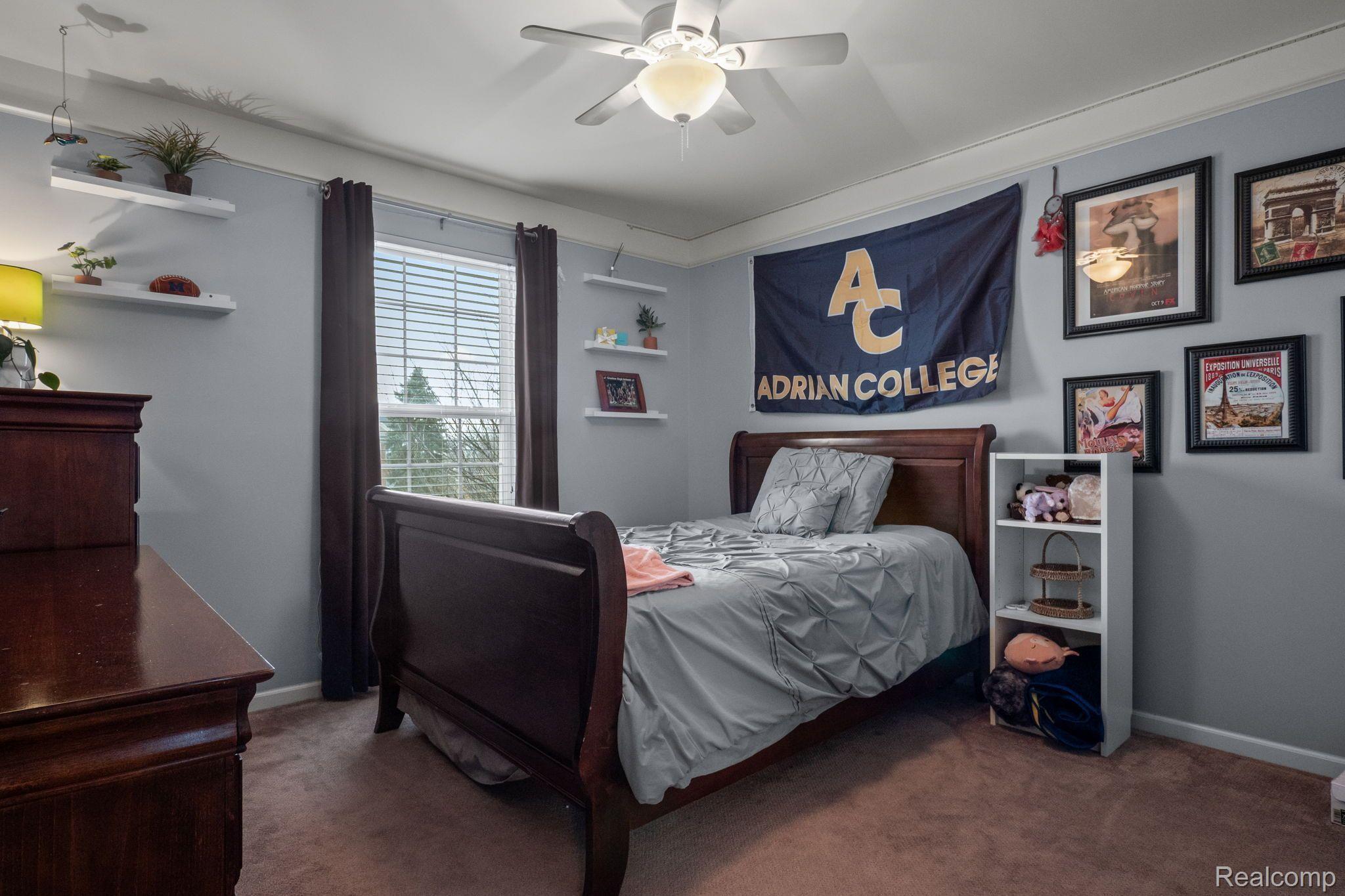 405 PLEASANT RIDGE Drive