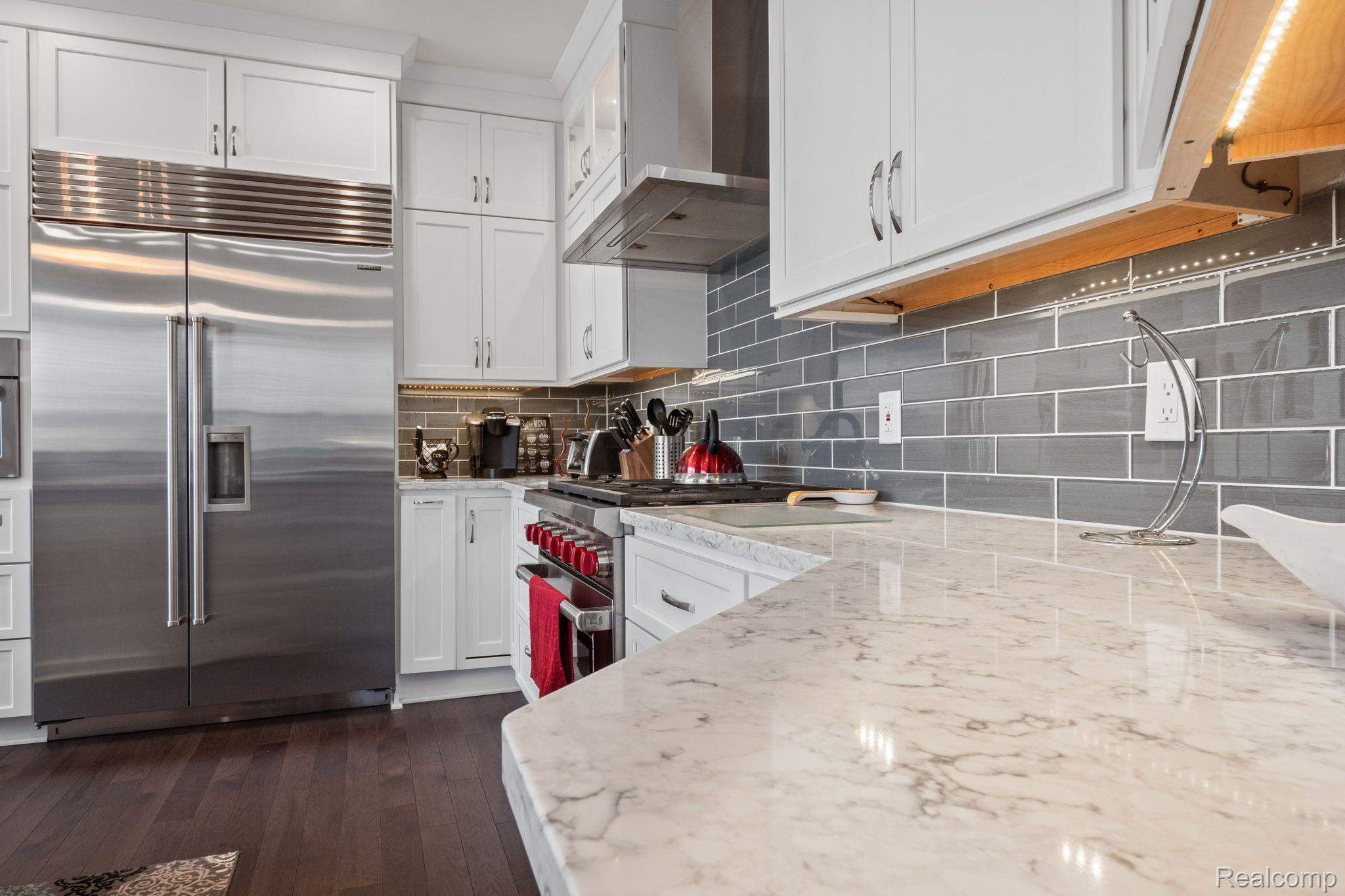 405 PLEASANT RIDGE Drive