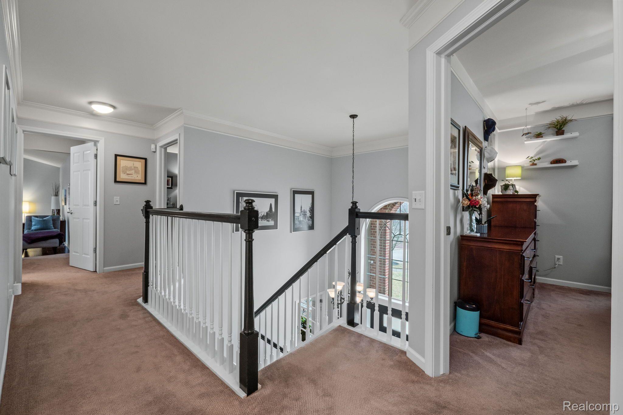 405 PLEASANT RIDGE Drive