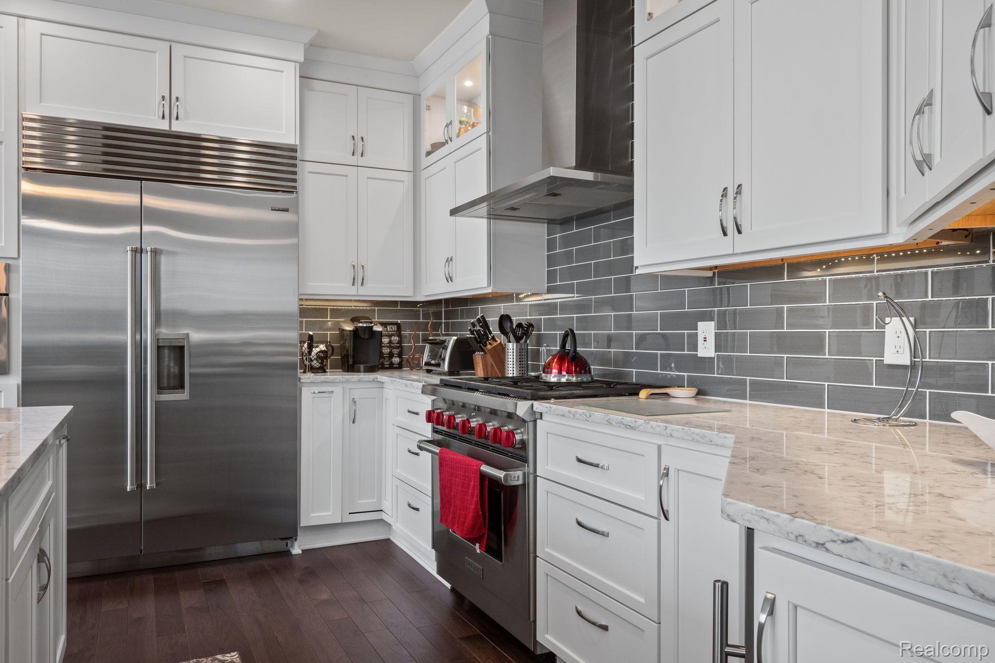 405 PLEASANT RIDGE Drive