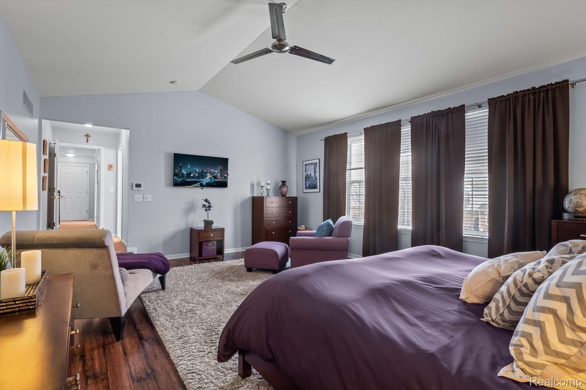 405 PLEASANT RIDGE Drive