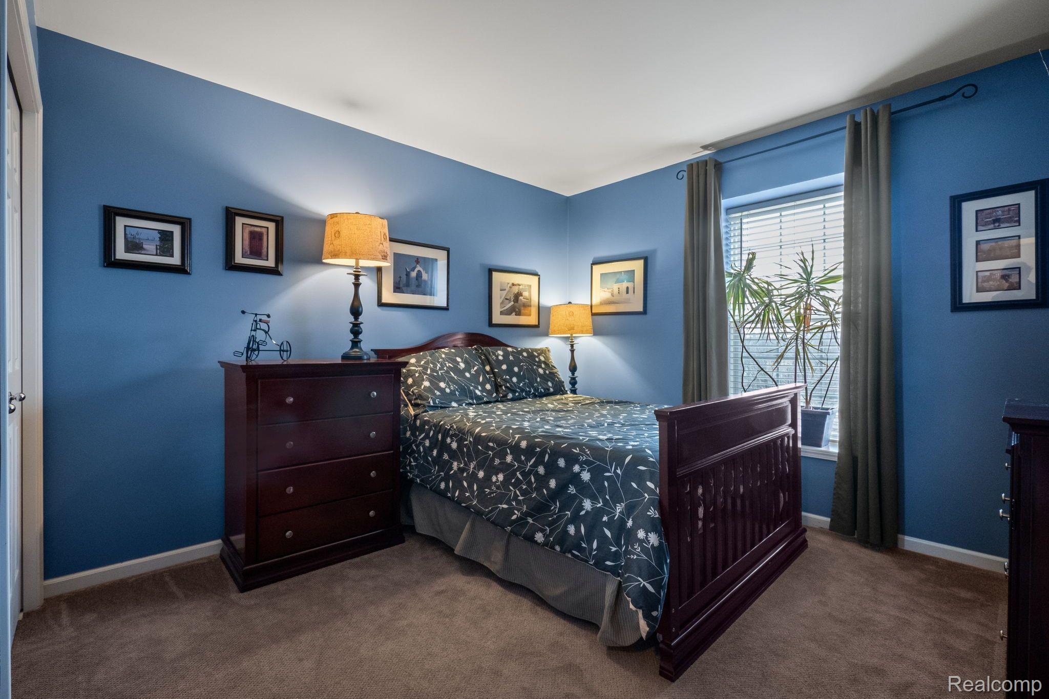 405 PLEASANT RIDGE Drive