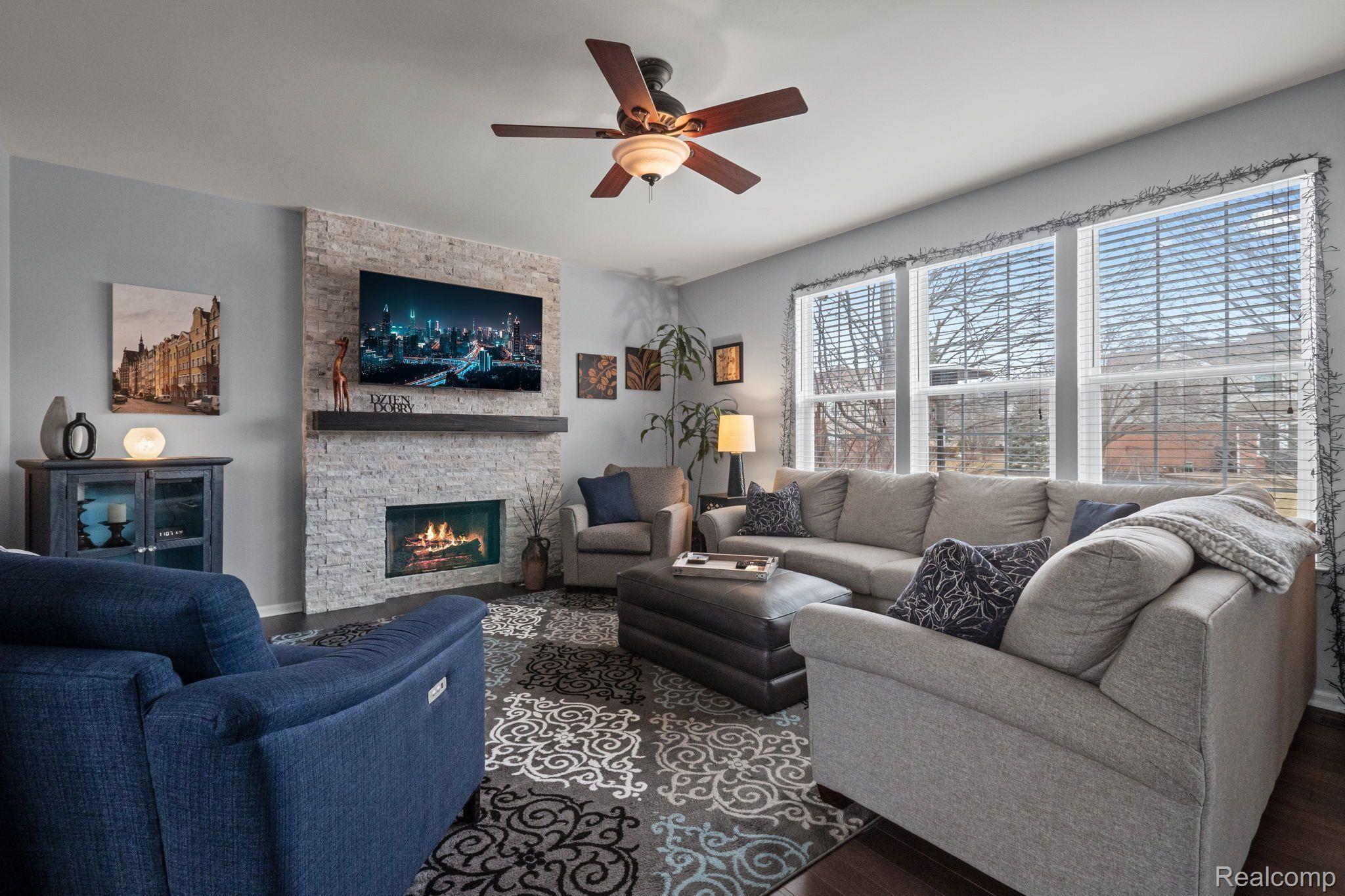405 PLEASANT RIDGE Drive