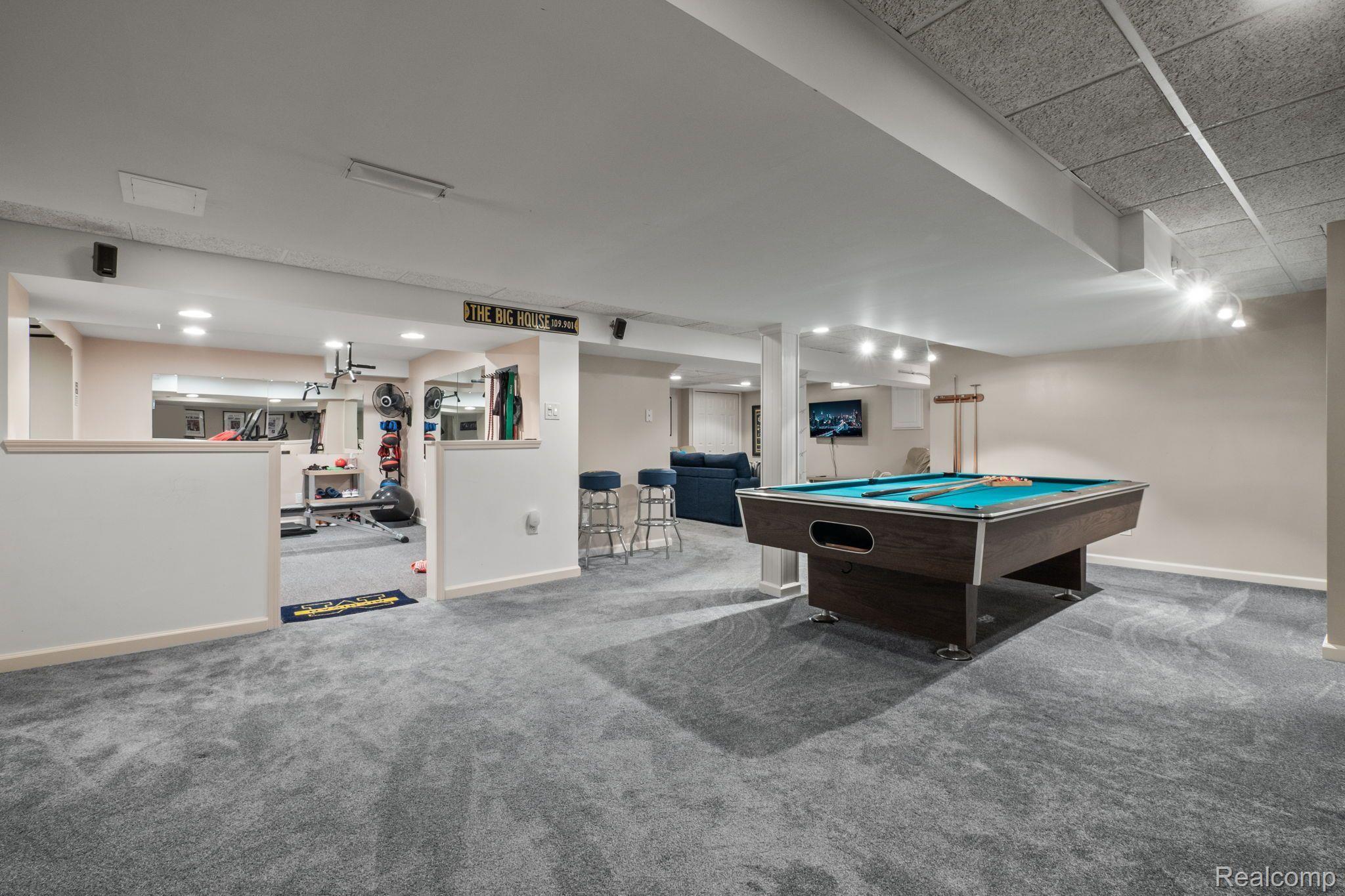 405 PLEASANT RIDGE Drive