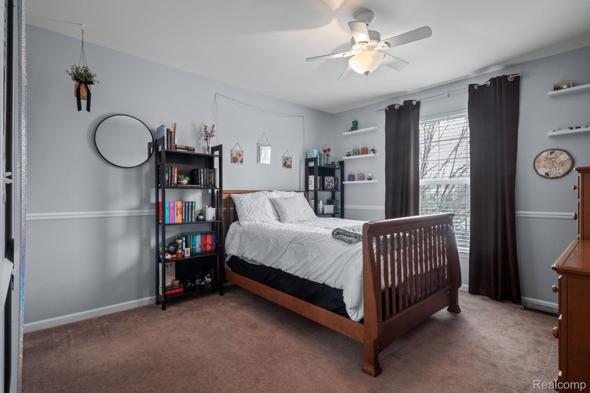 405 PLEASANT RIDGE Drive