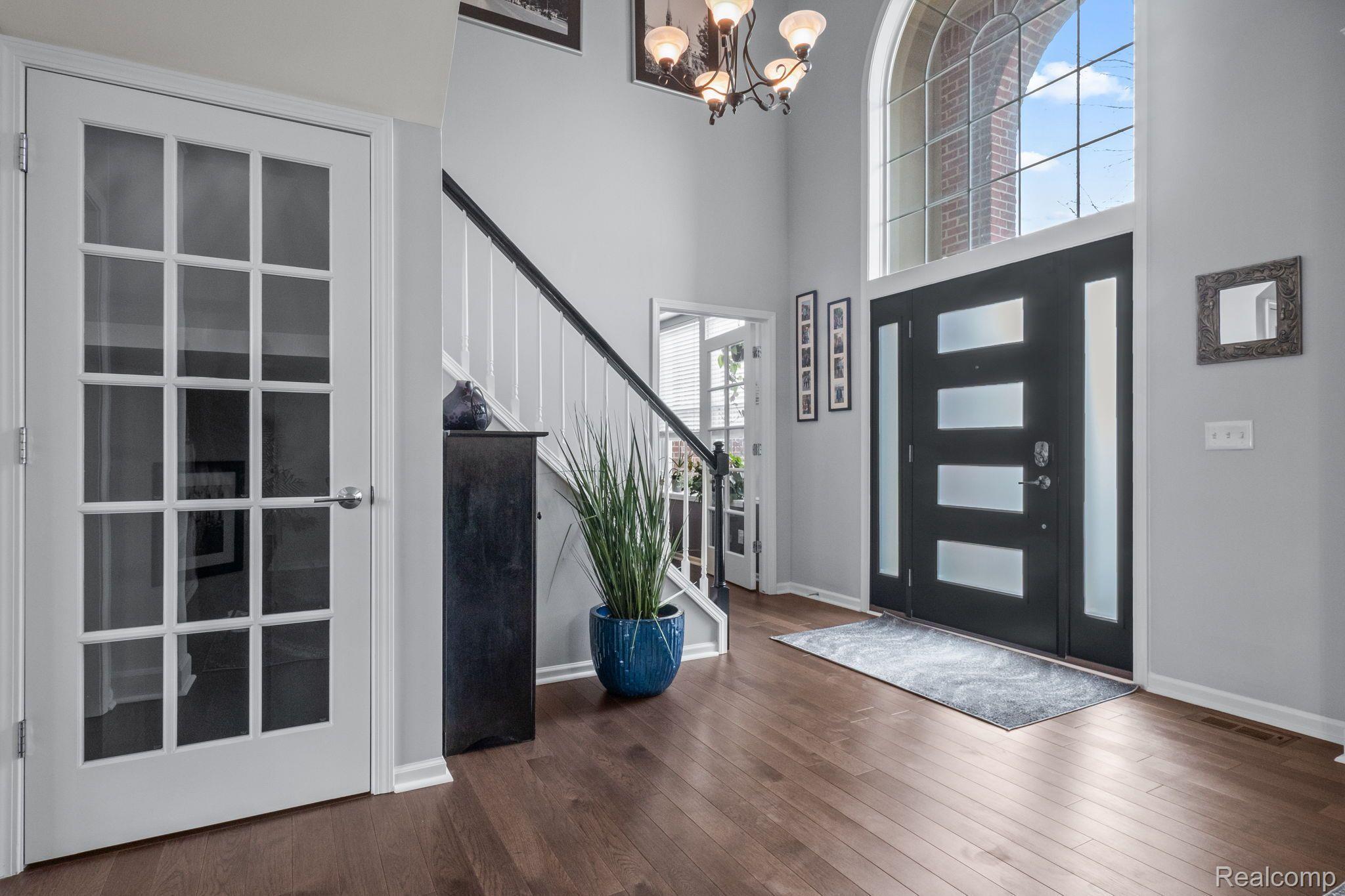 405 PLEASANT RIDGE Drive