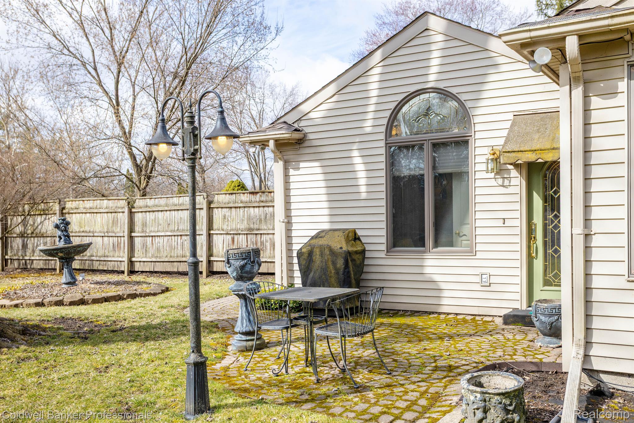 25180 PEEKSKILL