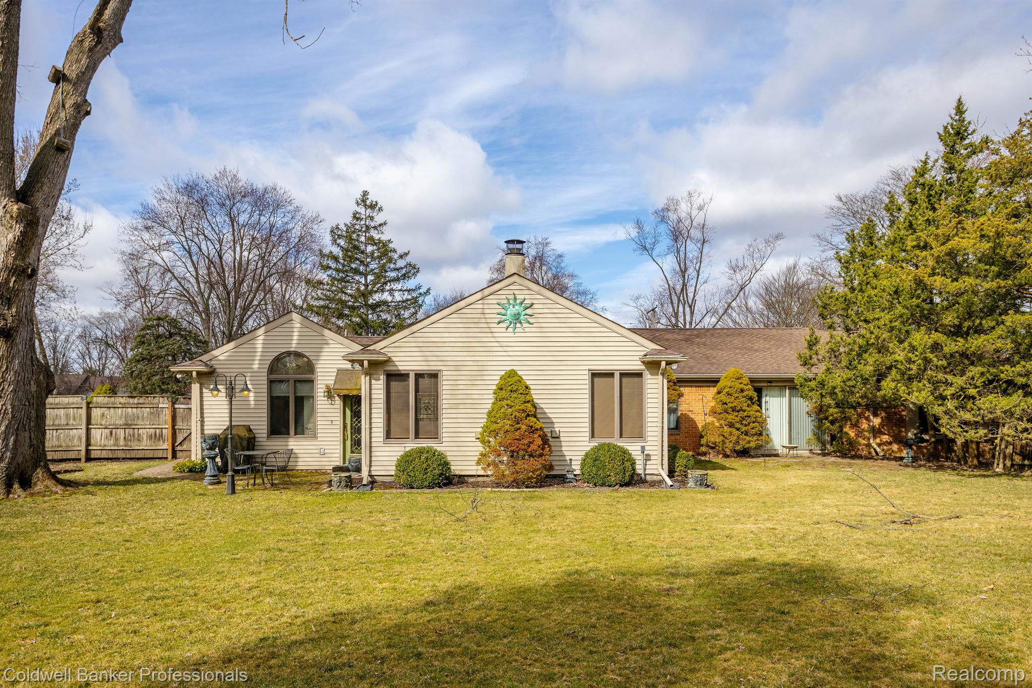 25180 PEEKSKILL
