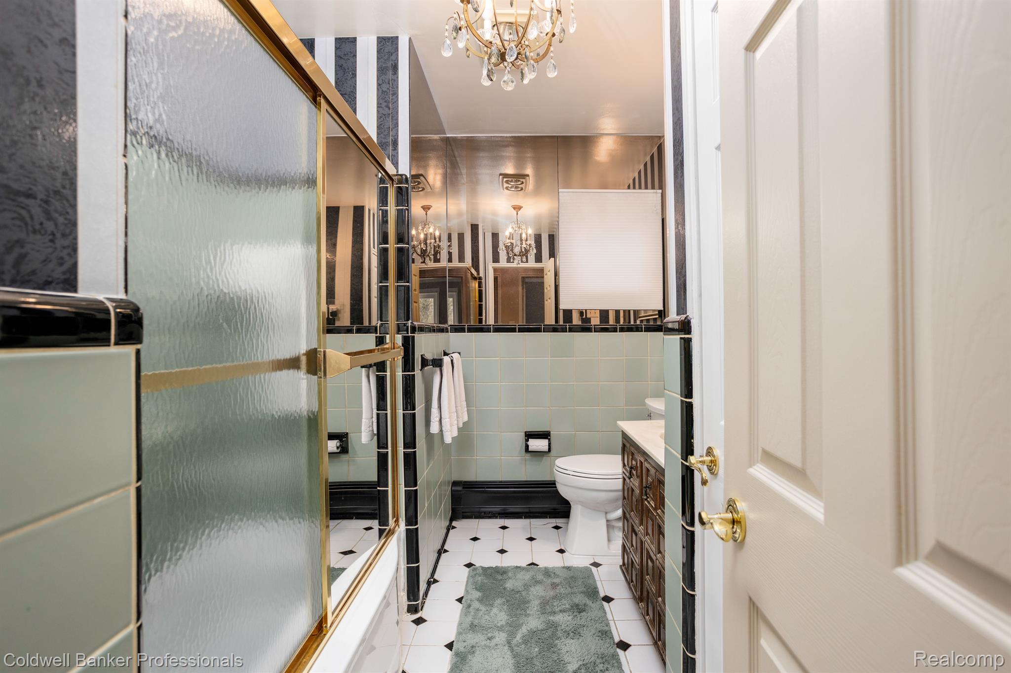 25180 PEEKSKILL