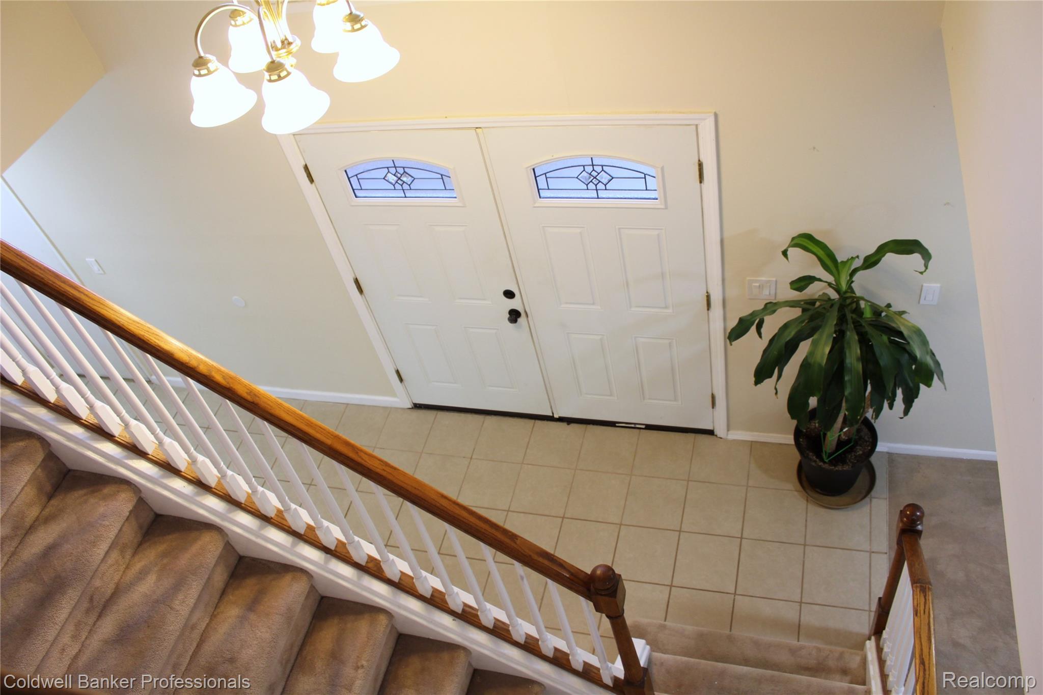 6586 CARRIAGE HILLS Drive