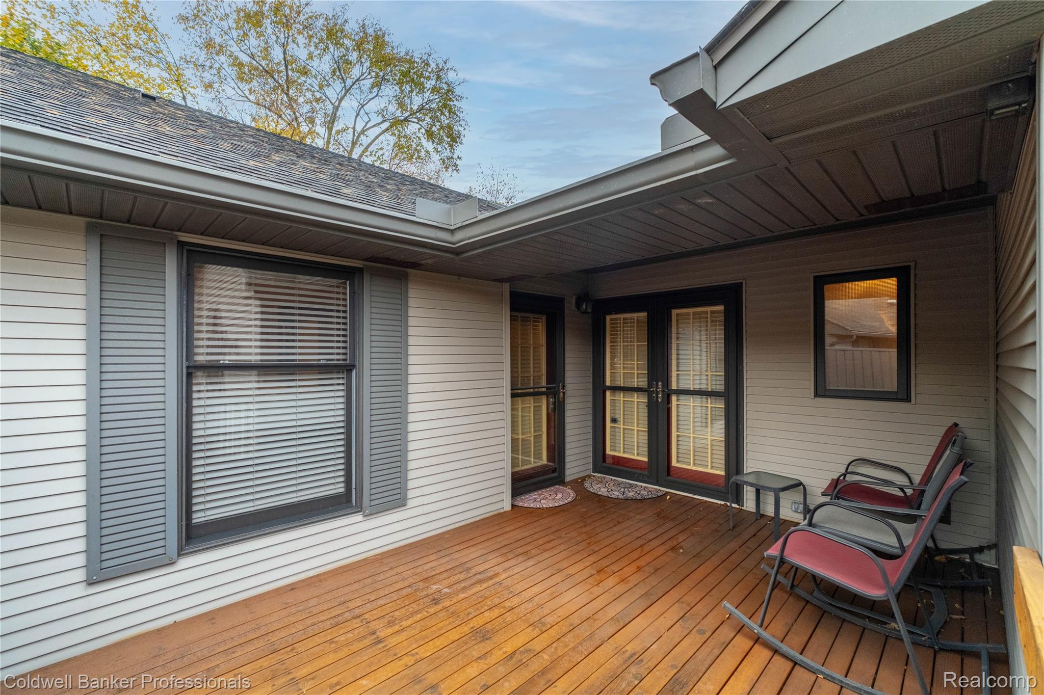 14098 Meadow Hill Lane