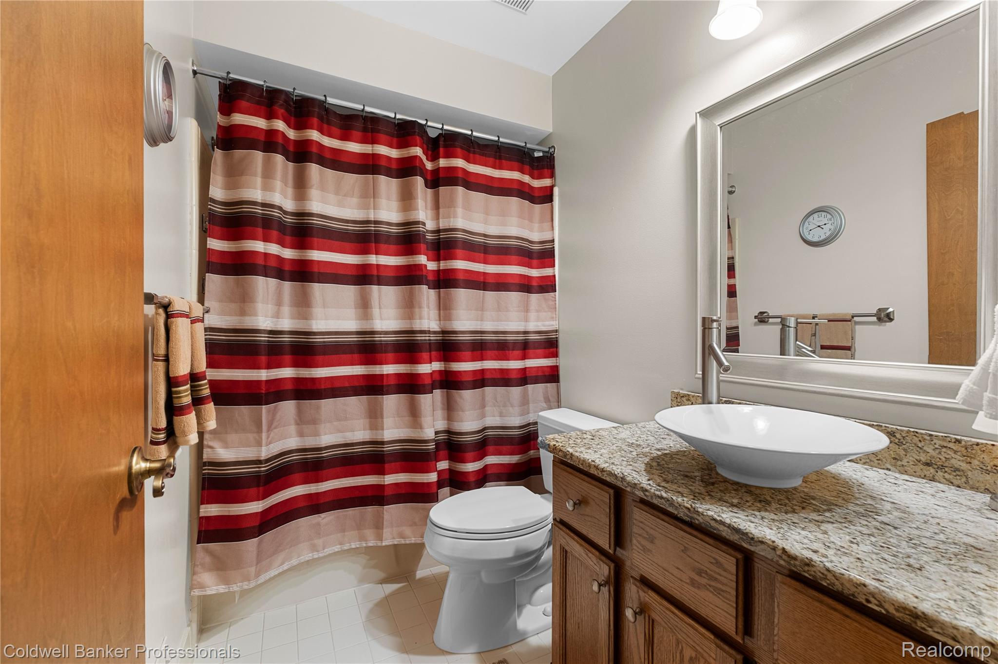 14098 Meadow Hill Lane