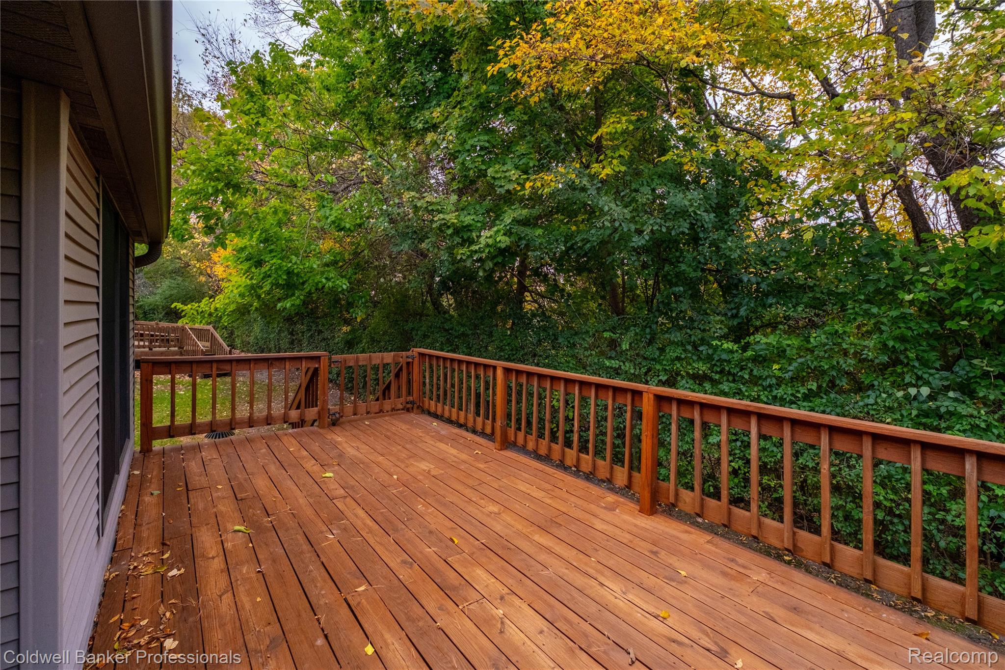 14098 Meadow Hill Lane