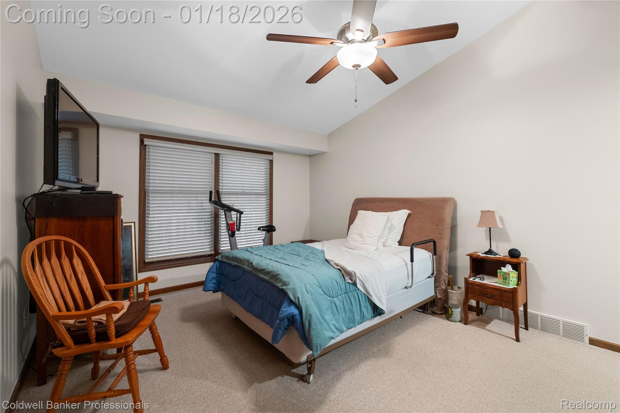 14098 Meadow Hill Lane