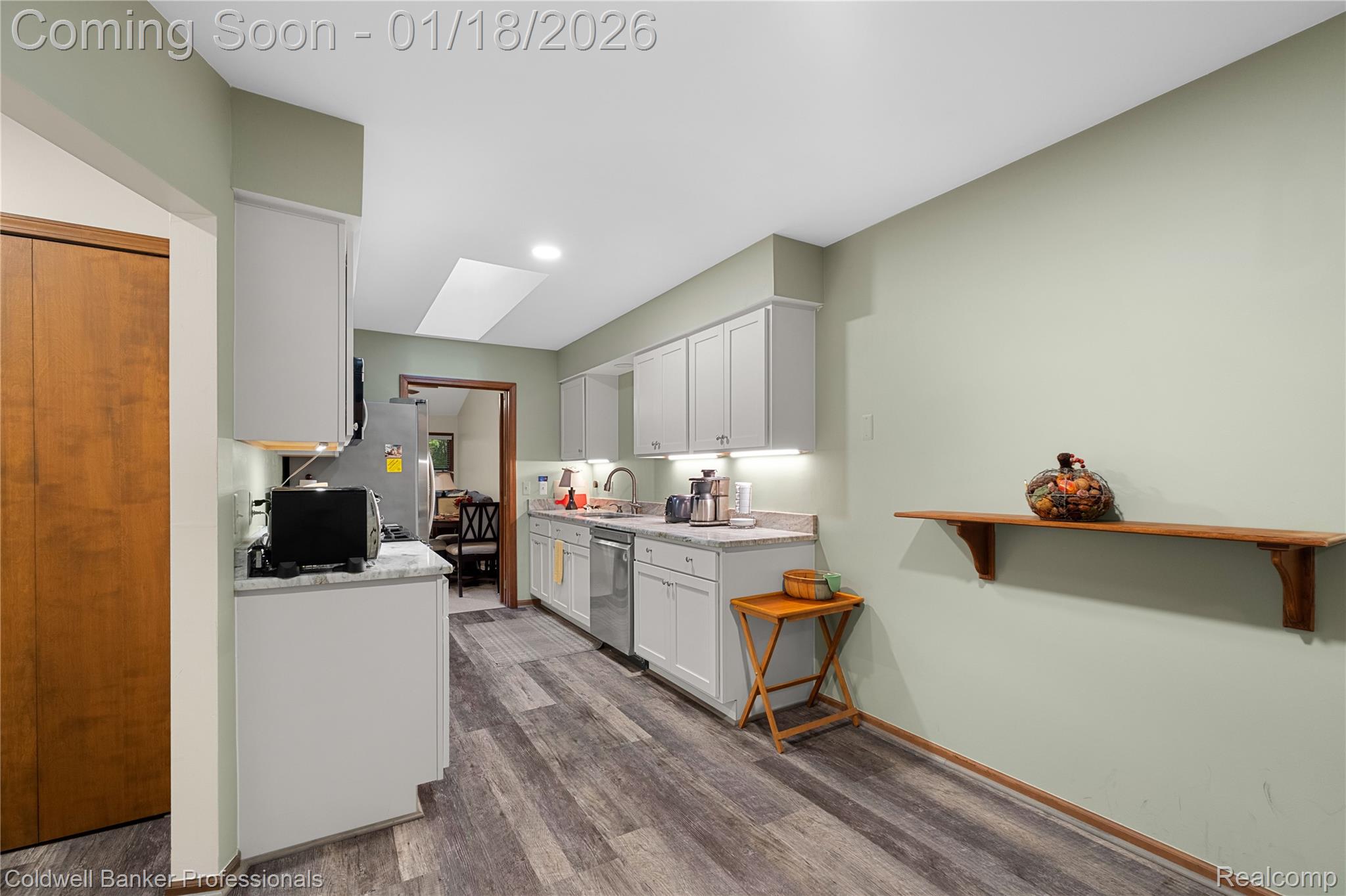 14098 Meadow Hill Lane