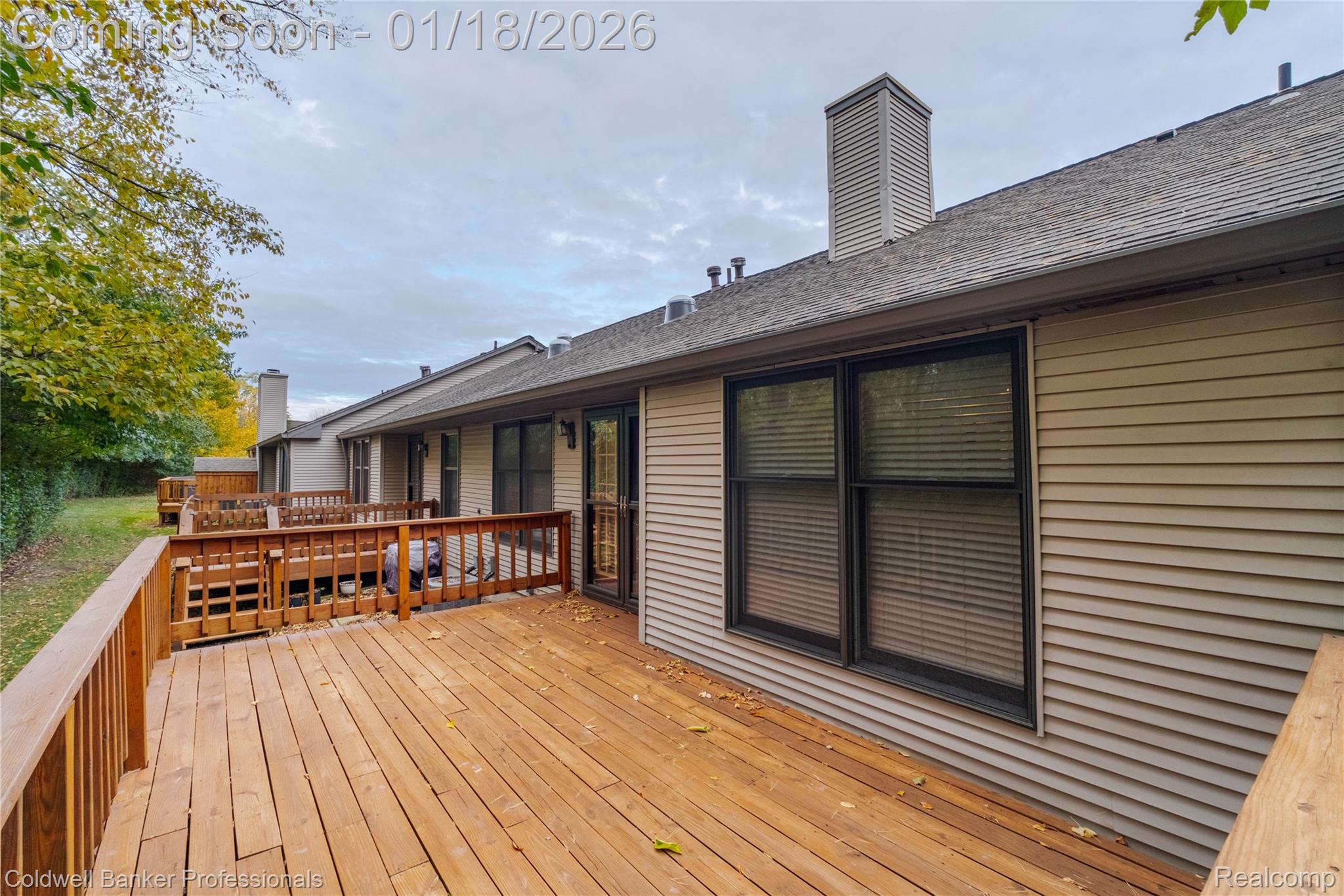 14098 Meadow Hill Lane